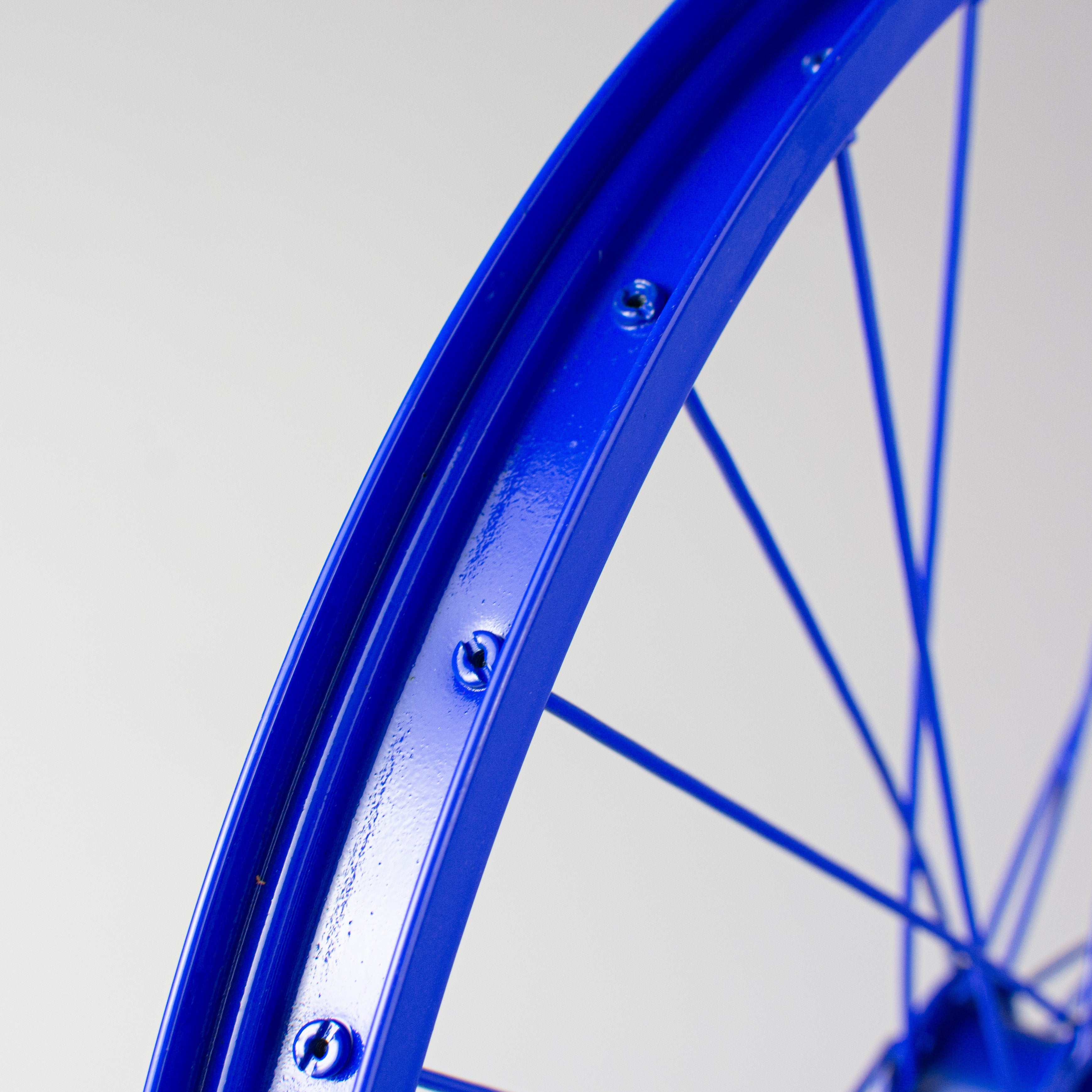 16" Decorative Bicycle Rim: Blue detail photo 3