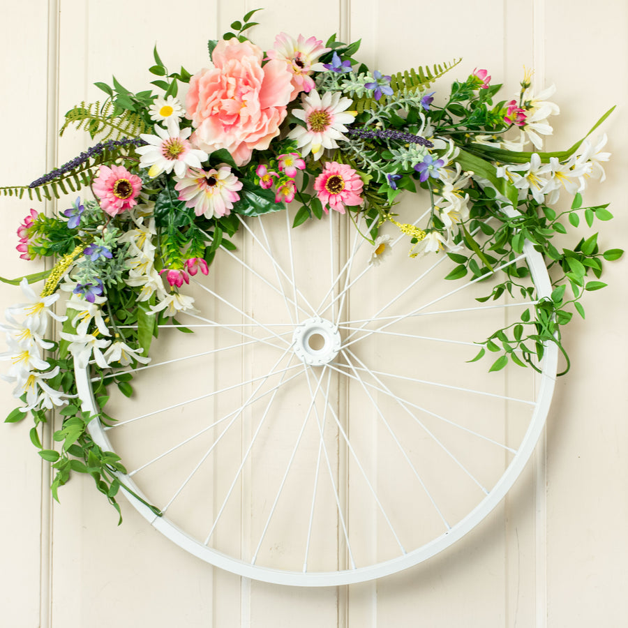 20" Decorative Bicycle Rim: White detail photo 3