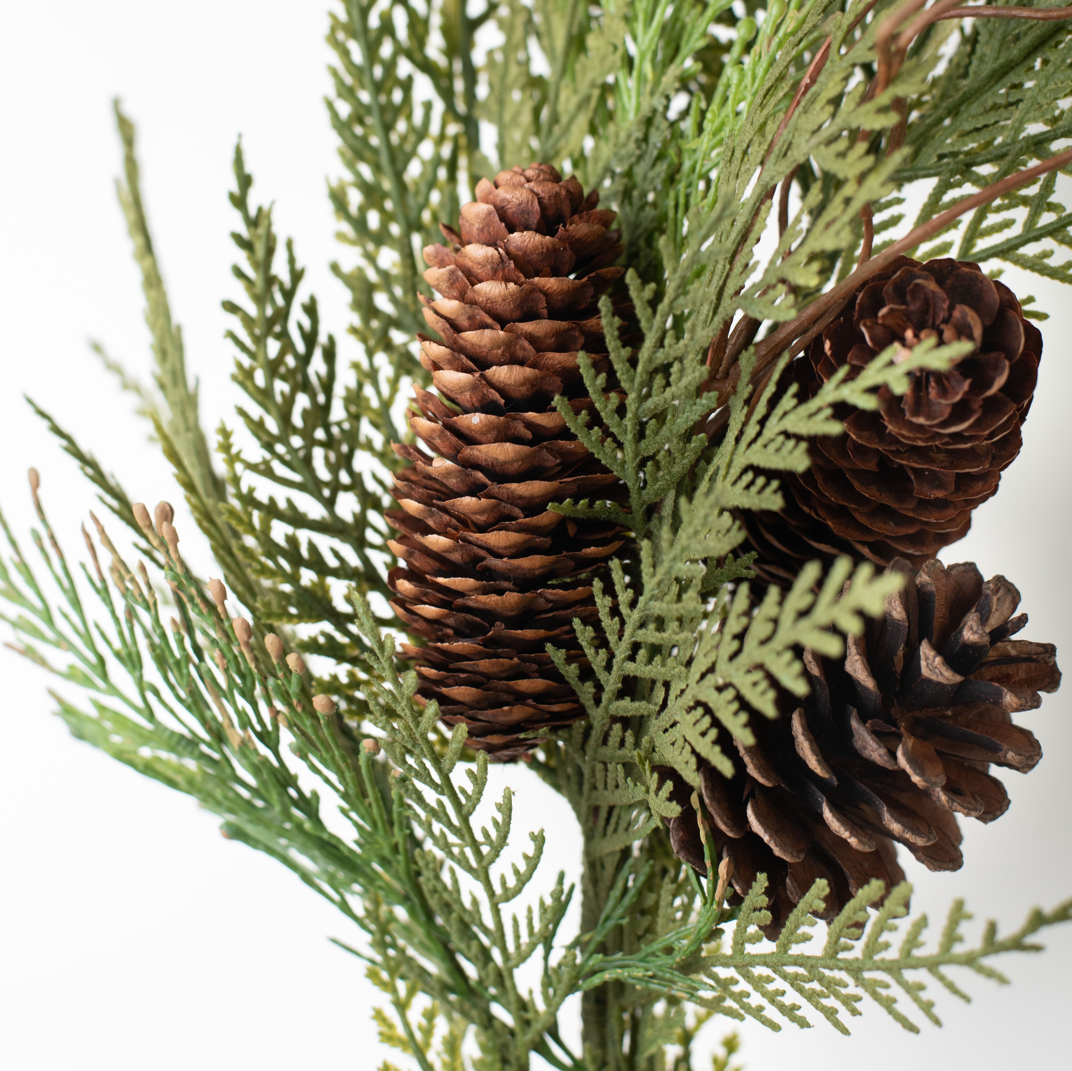 72" Deluxe Incense Cedar & Pinecone Garland detail photo 4