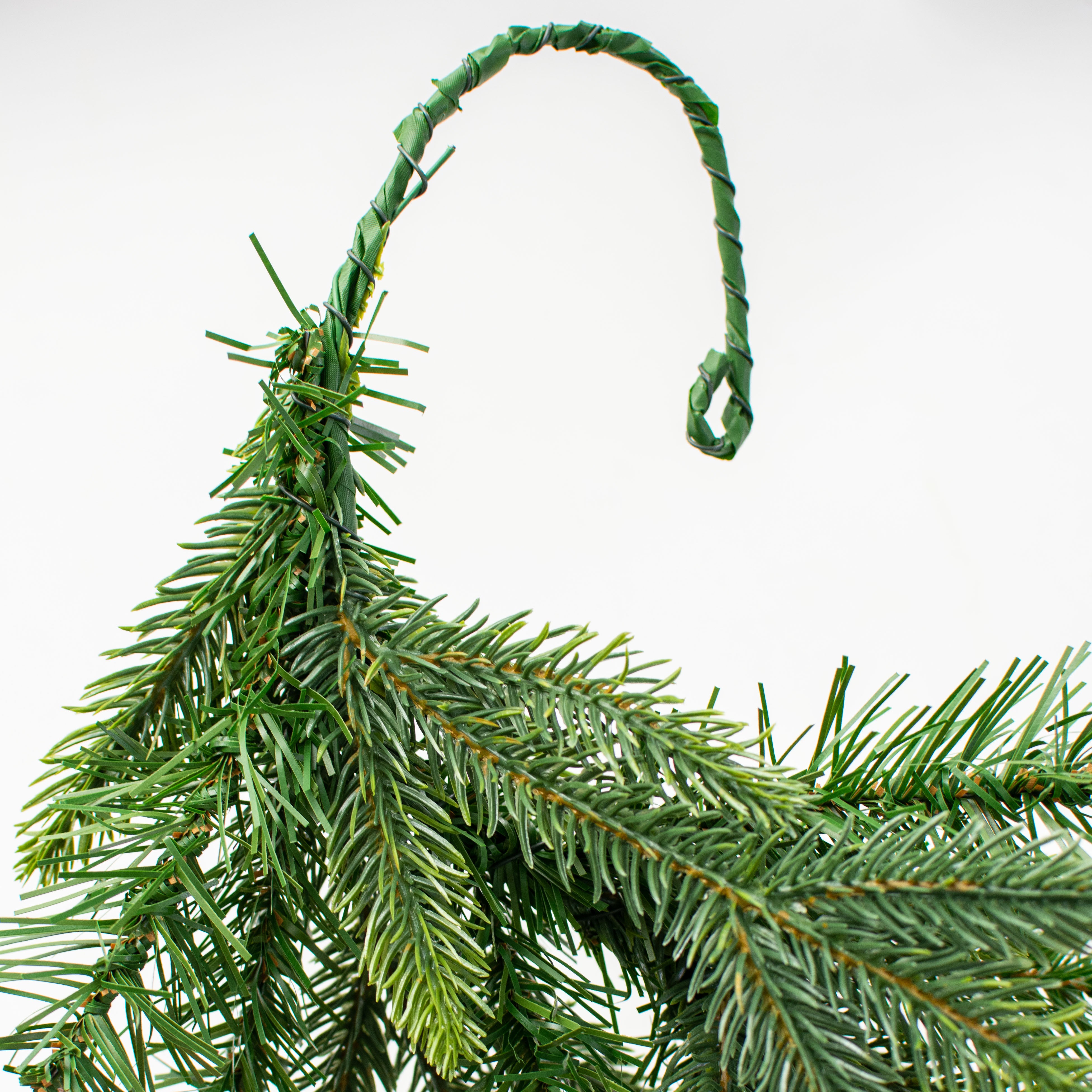 6' Deluxe Trinity Pine Garland detail photo 4