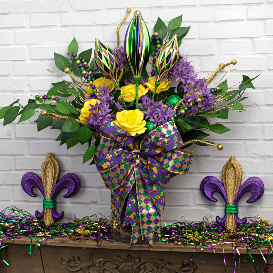 6.25" Diamond Finial On Pick: Mardi Gras Lifestyle Photo