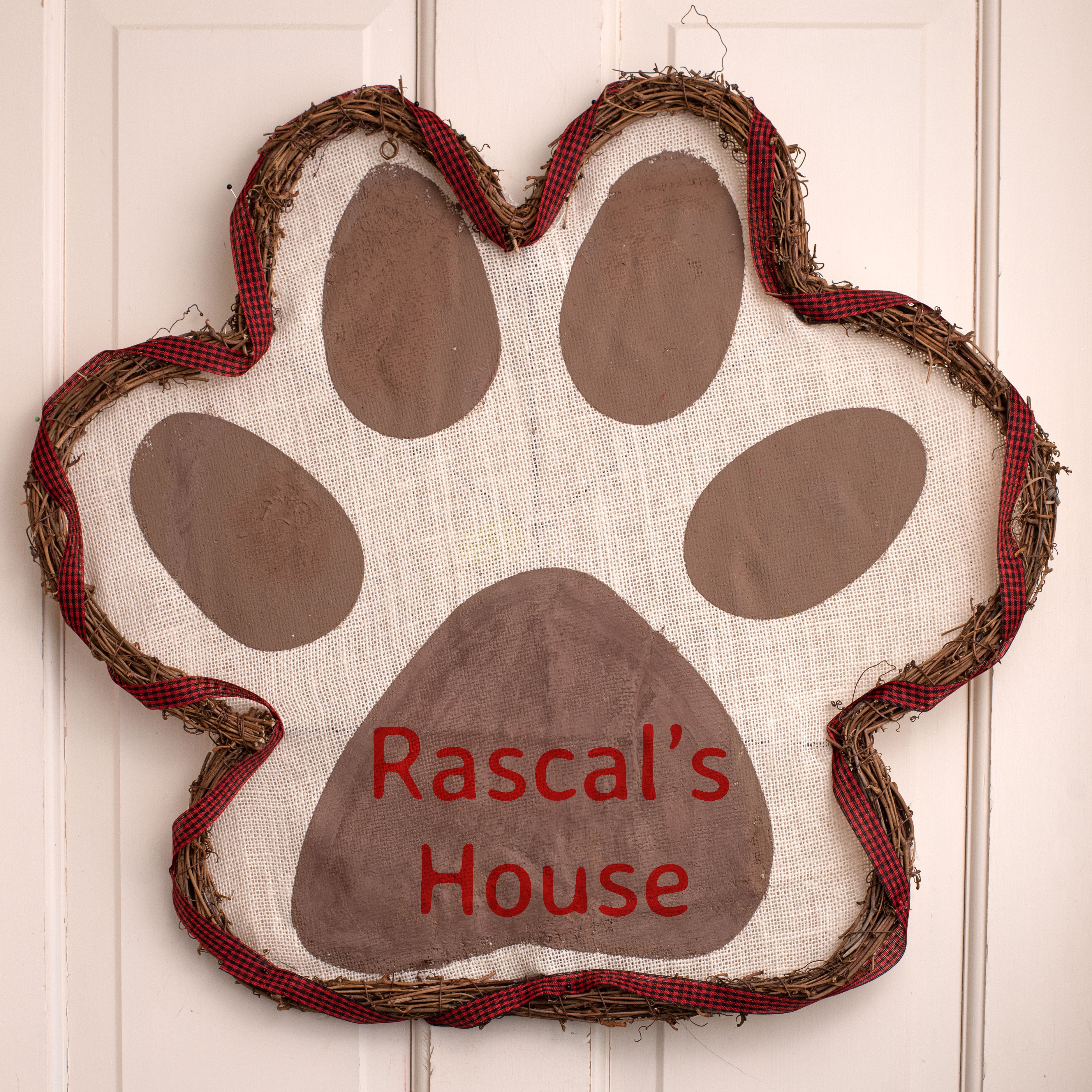 22" Dog Paw Grapevine Hanger Lifestyle Photo