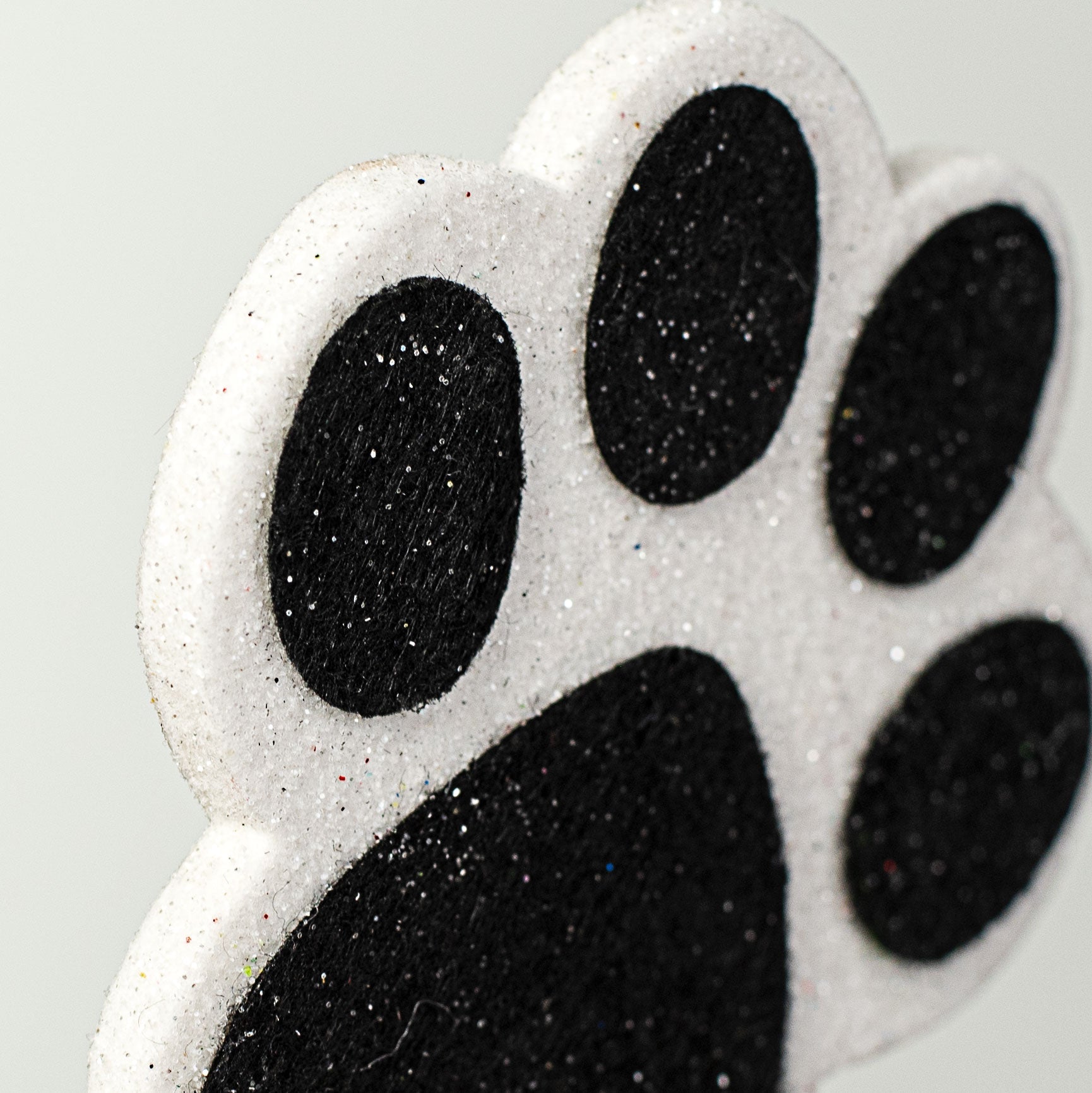 18" Dog Paw Spray: Black detail photo 4