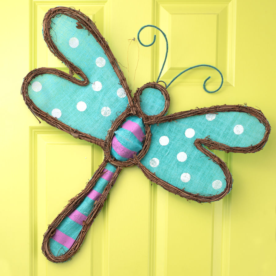 24" Dragonfly Grapevine Hanger Lifestyle Photo