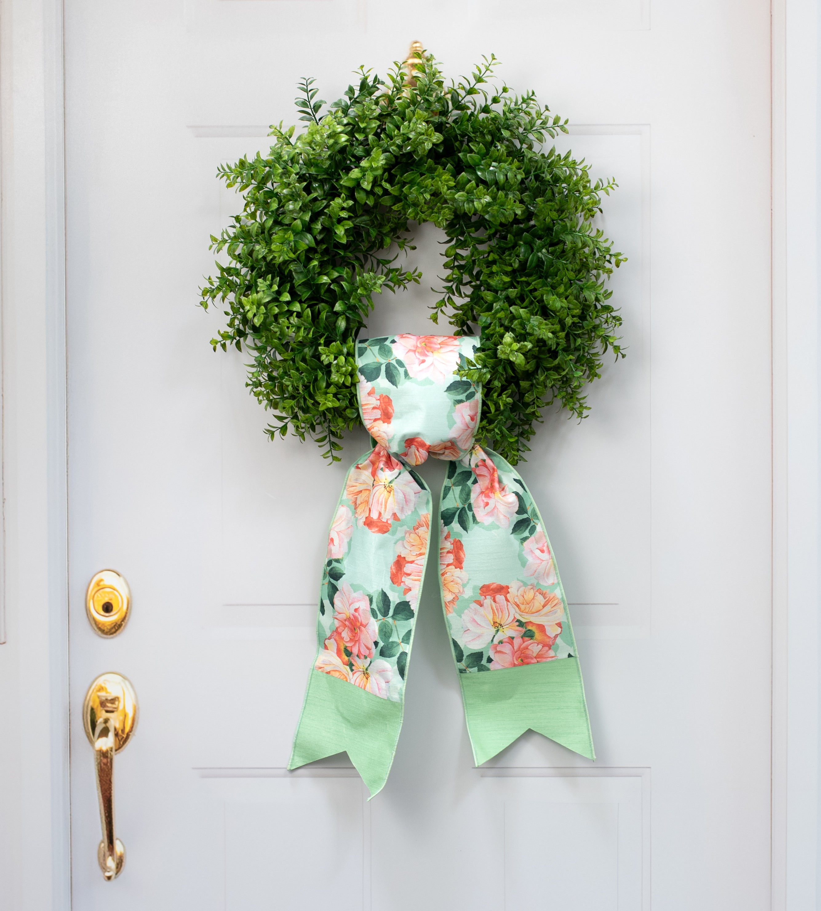 [D Stevens] 6" Dupioni Garden Roses Banner: Peach & Green Lifestyle Photo