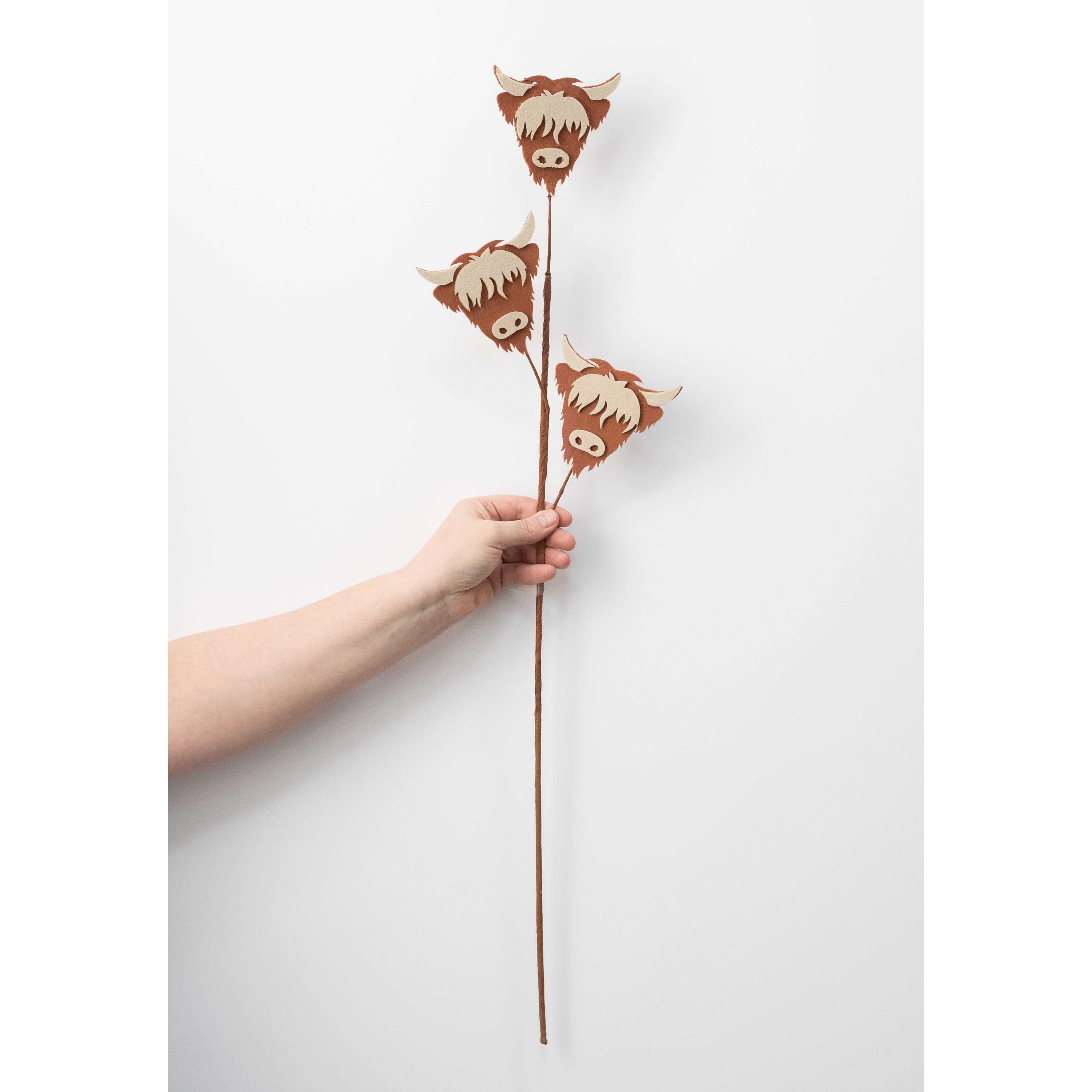 30" Felt Highland Cows Spray