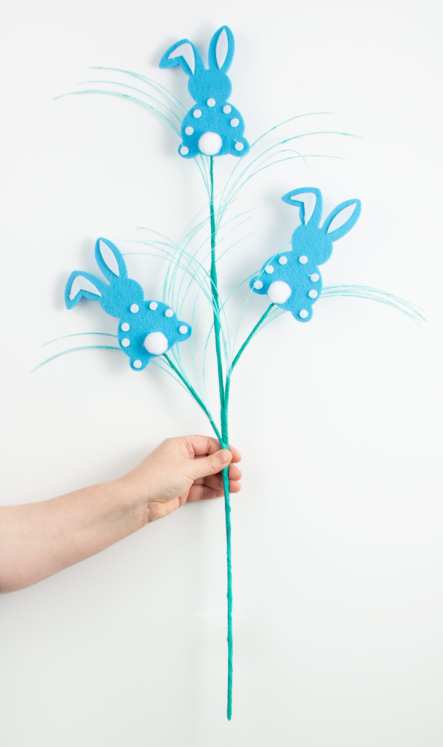 30" Easter Bunny Spray: Blue detail photo 3