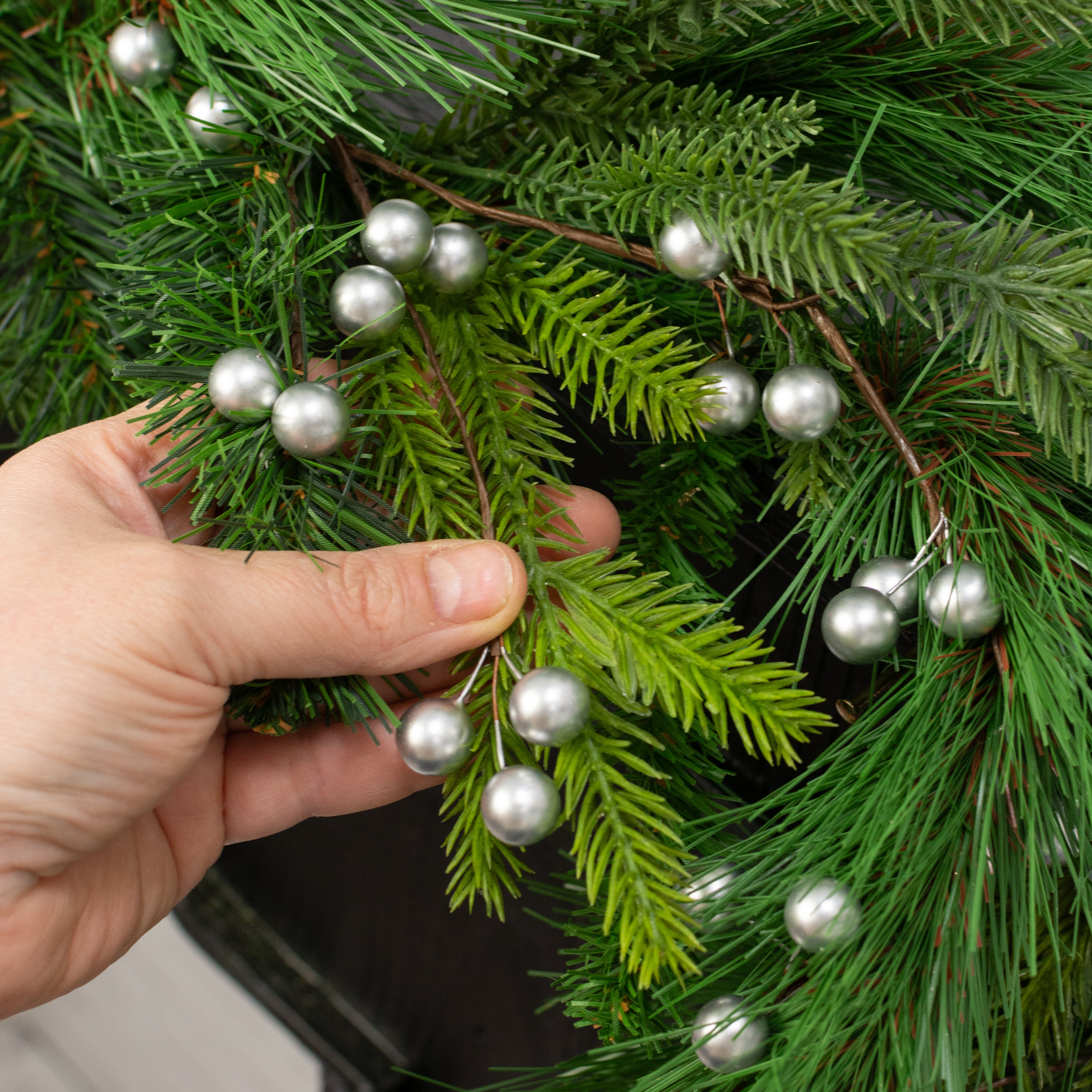 5' Berry Ball Garland: Pearl Silver
