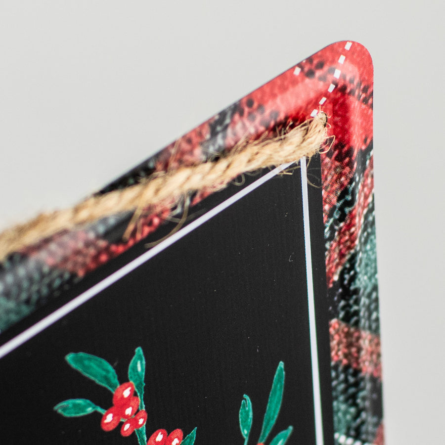 12" Embossed Metal Sign: Merry Christmas Mistletoe detail photo 3