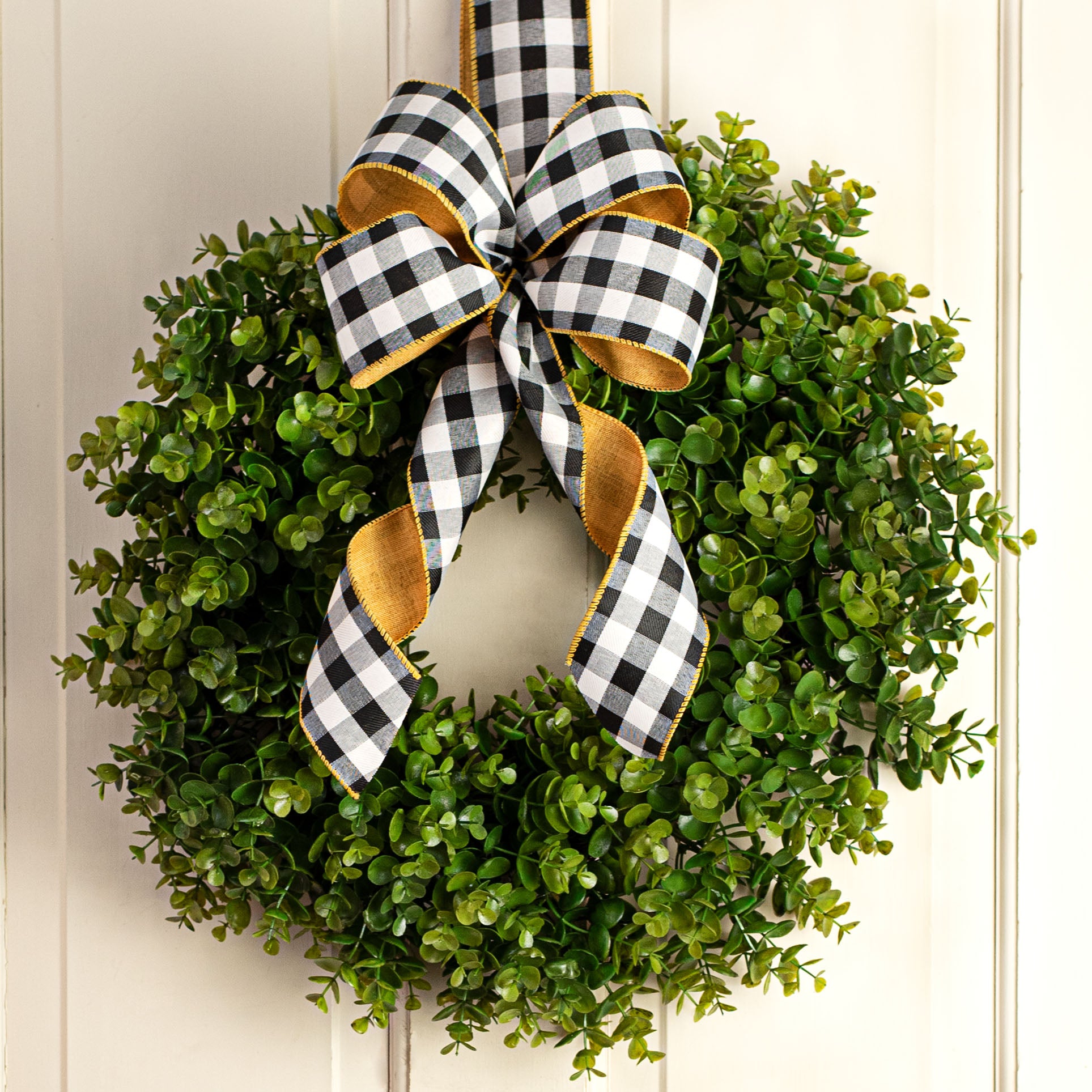 20" Eucalyptus Wreath Lifestyle Photo