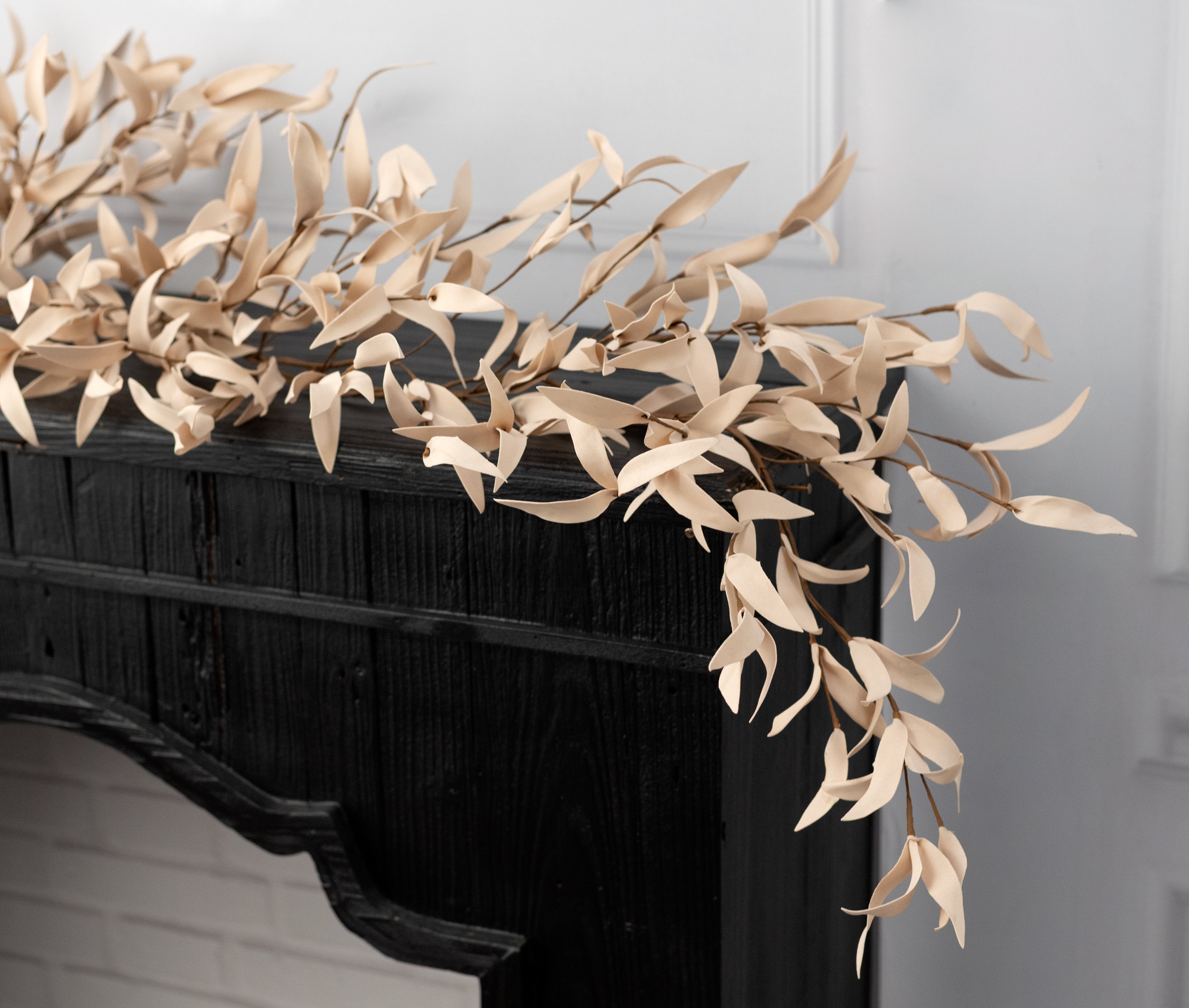 5' EVA Foam Herb Leaves Garland: Buttercup Cream detail photo 4