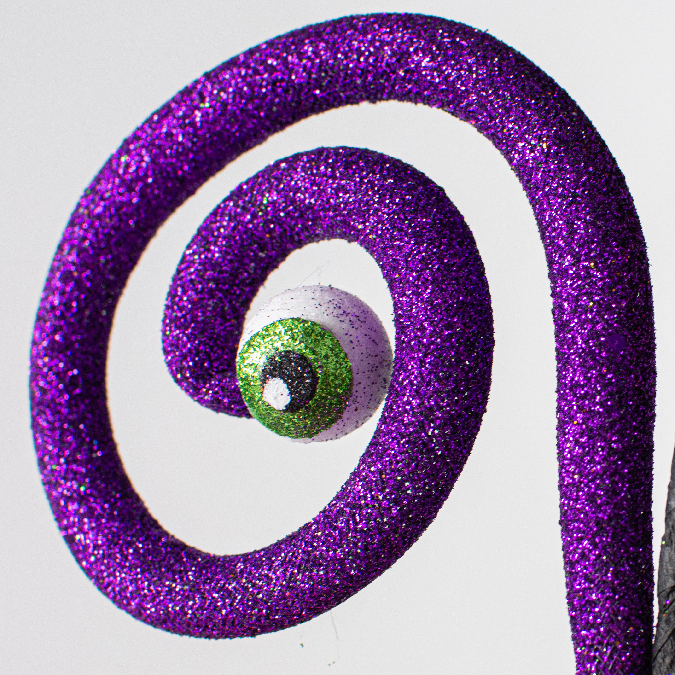 28" Eyeballs Spiral Curly Spray Lifestyle Photo