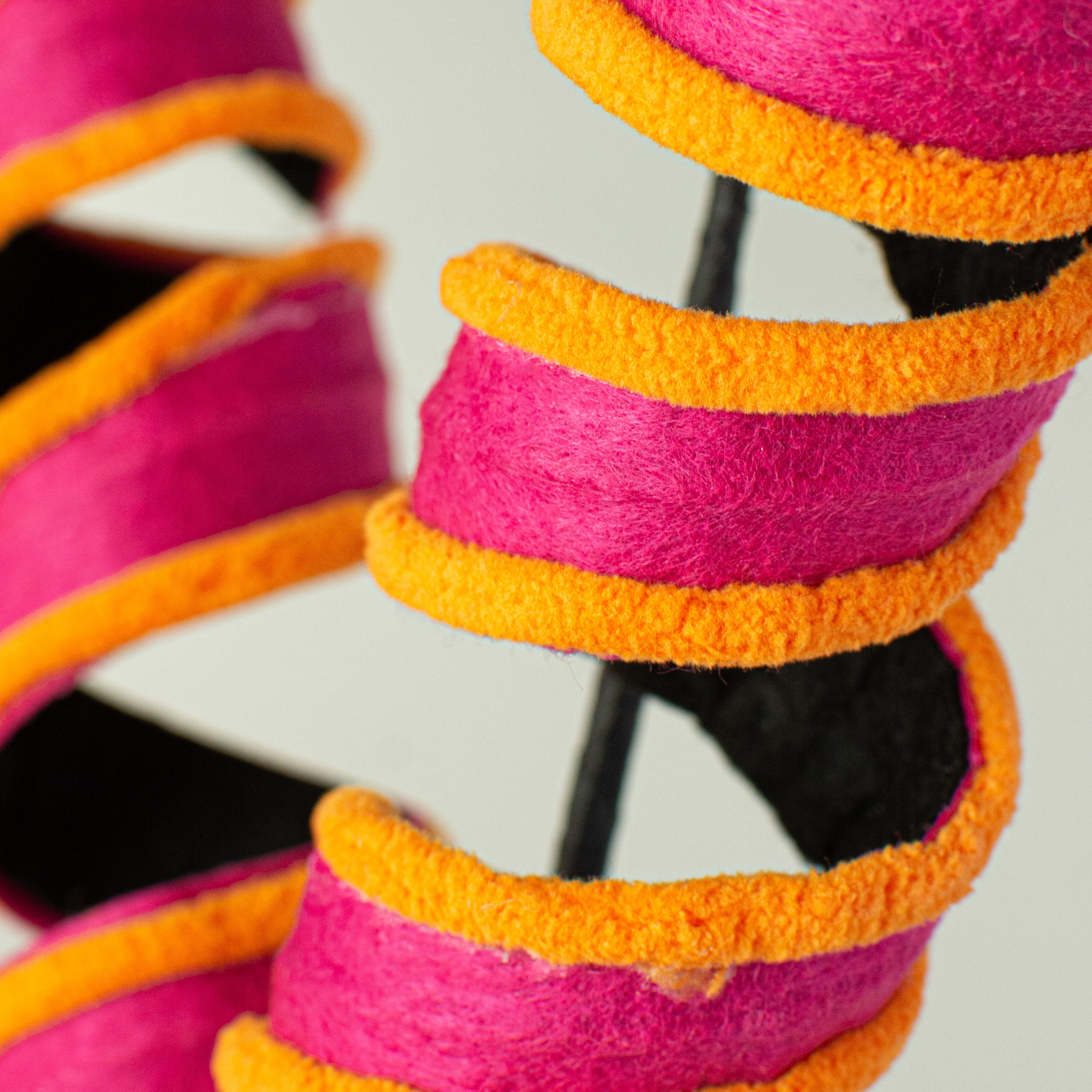 30" Fabric Curly Spray: Fuchsia, Orange, Black detail photo 4