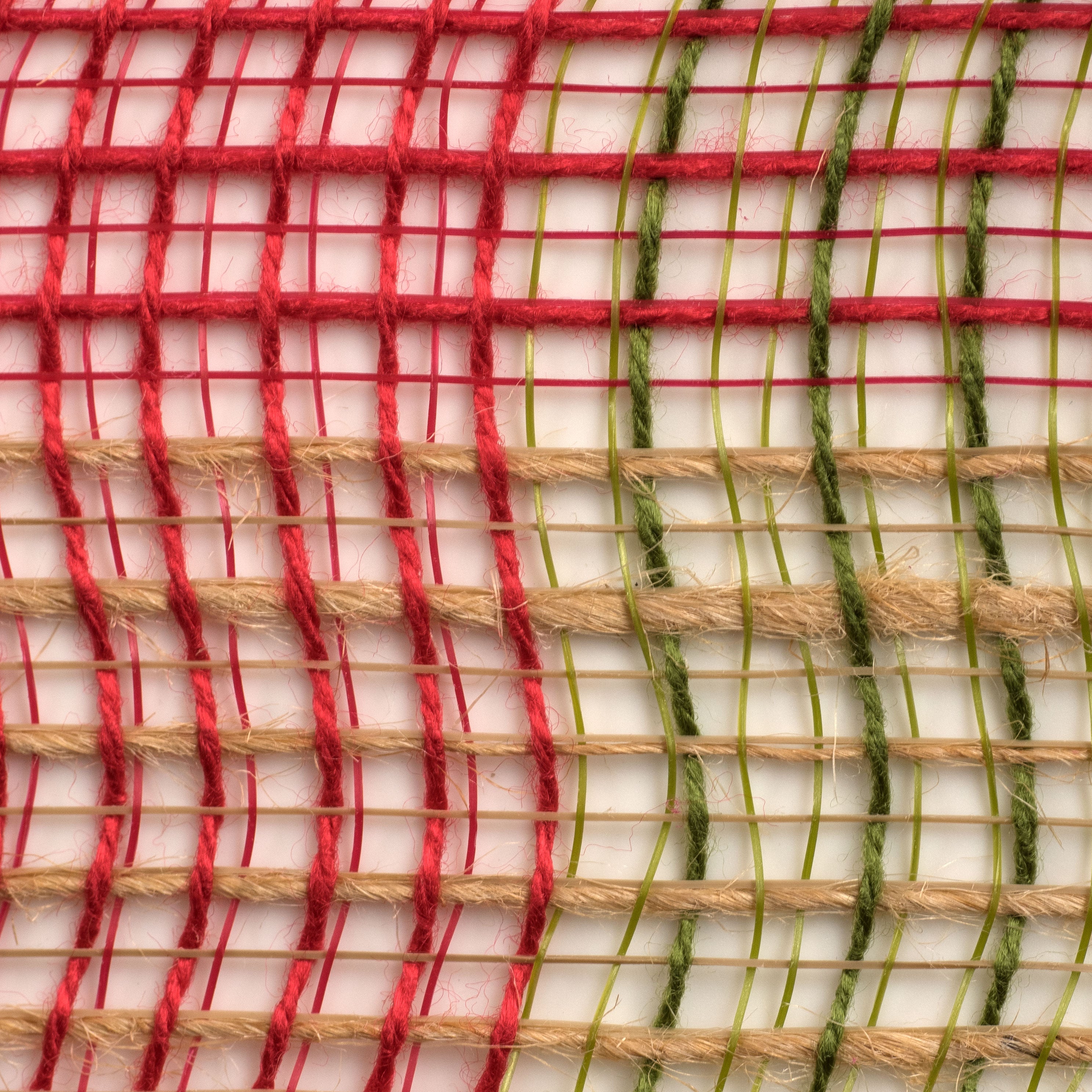 10" Fabric Mesh: Christmas Plaid Jute detail photo 3