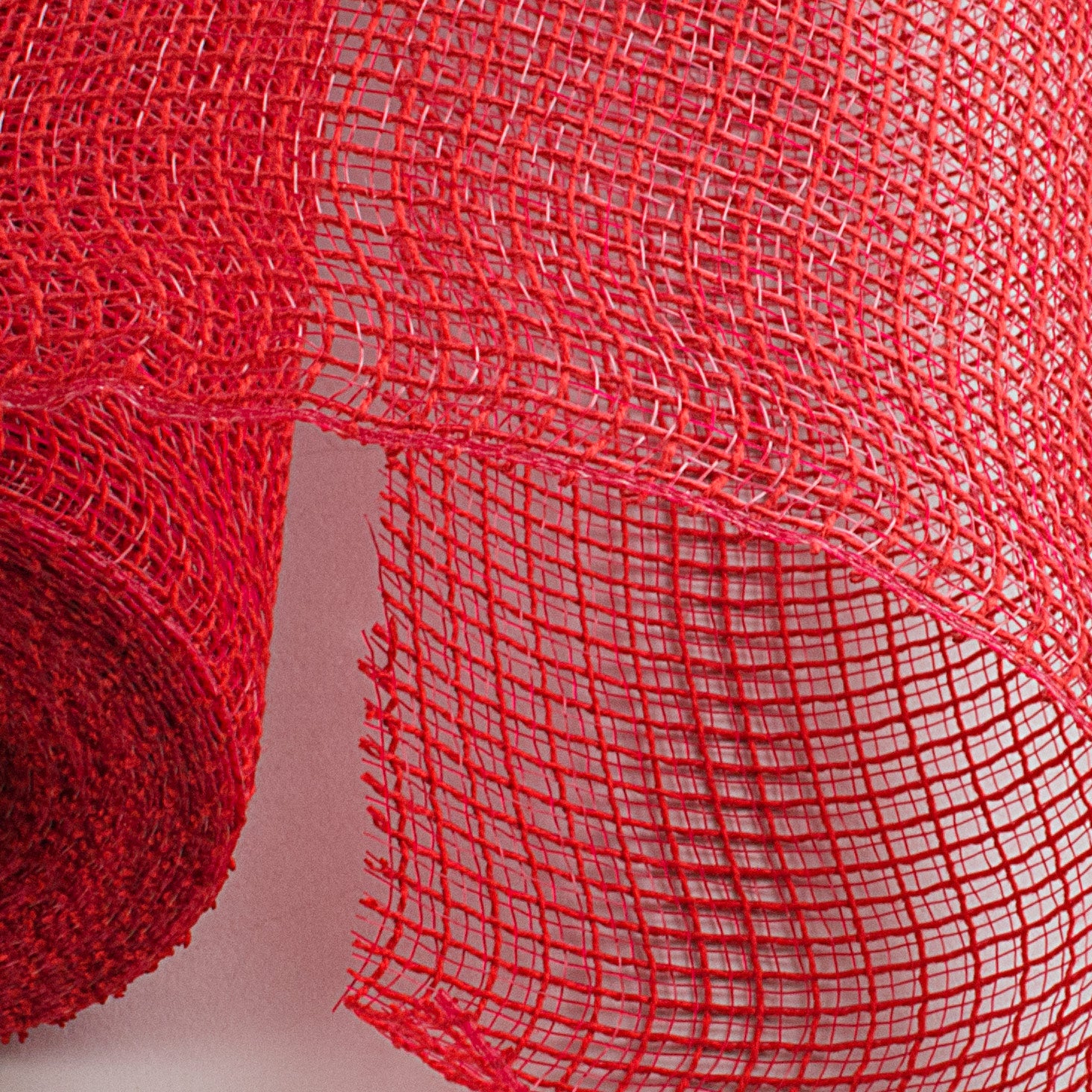 21" Fabric Mesh: Red Lifestyle Photo