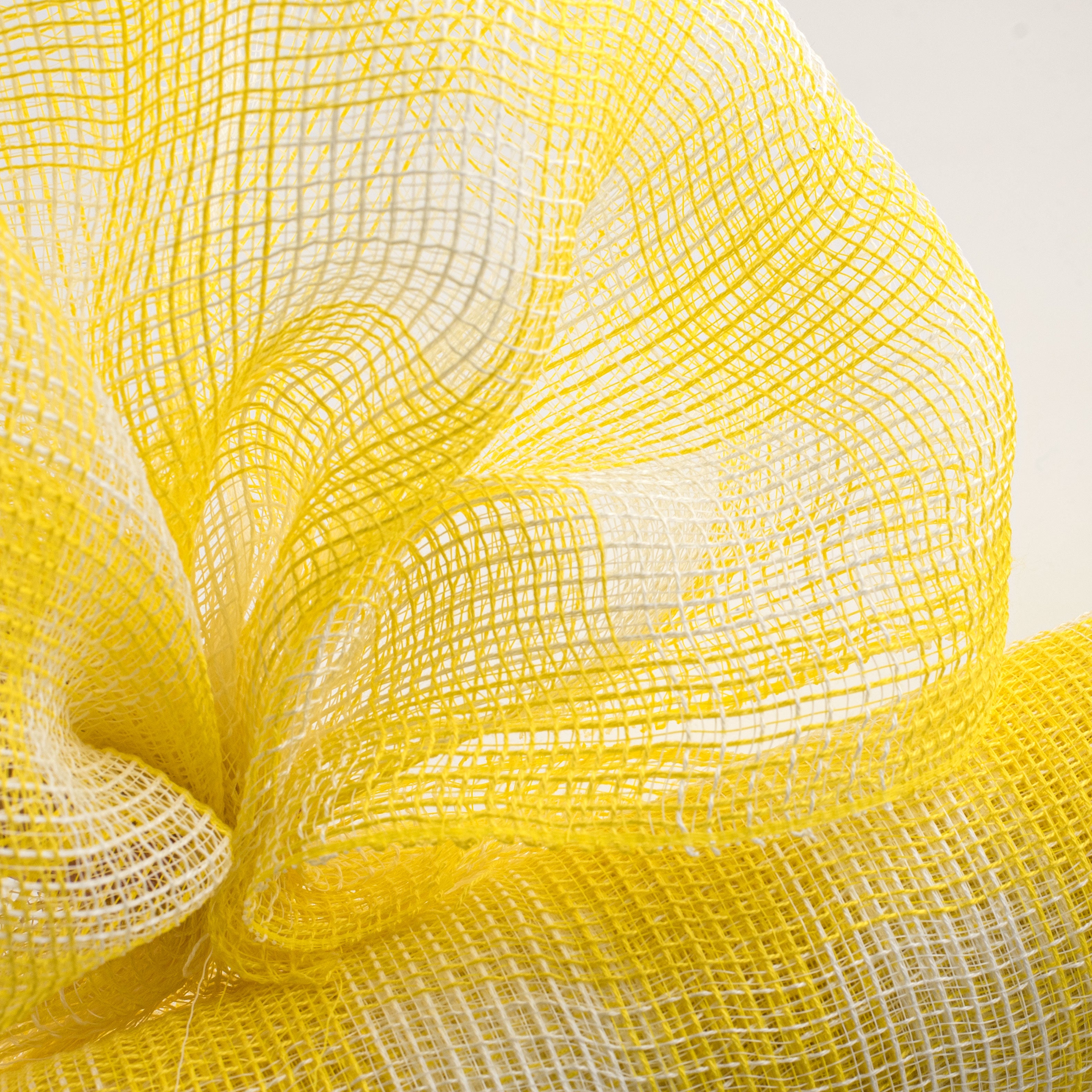21" Fabric Mesh: Yellow White Plaid Lifestyle Photo