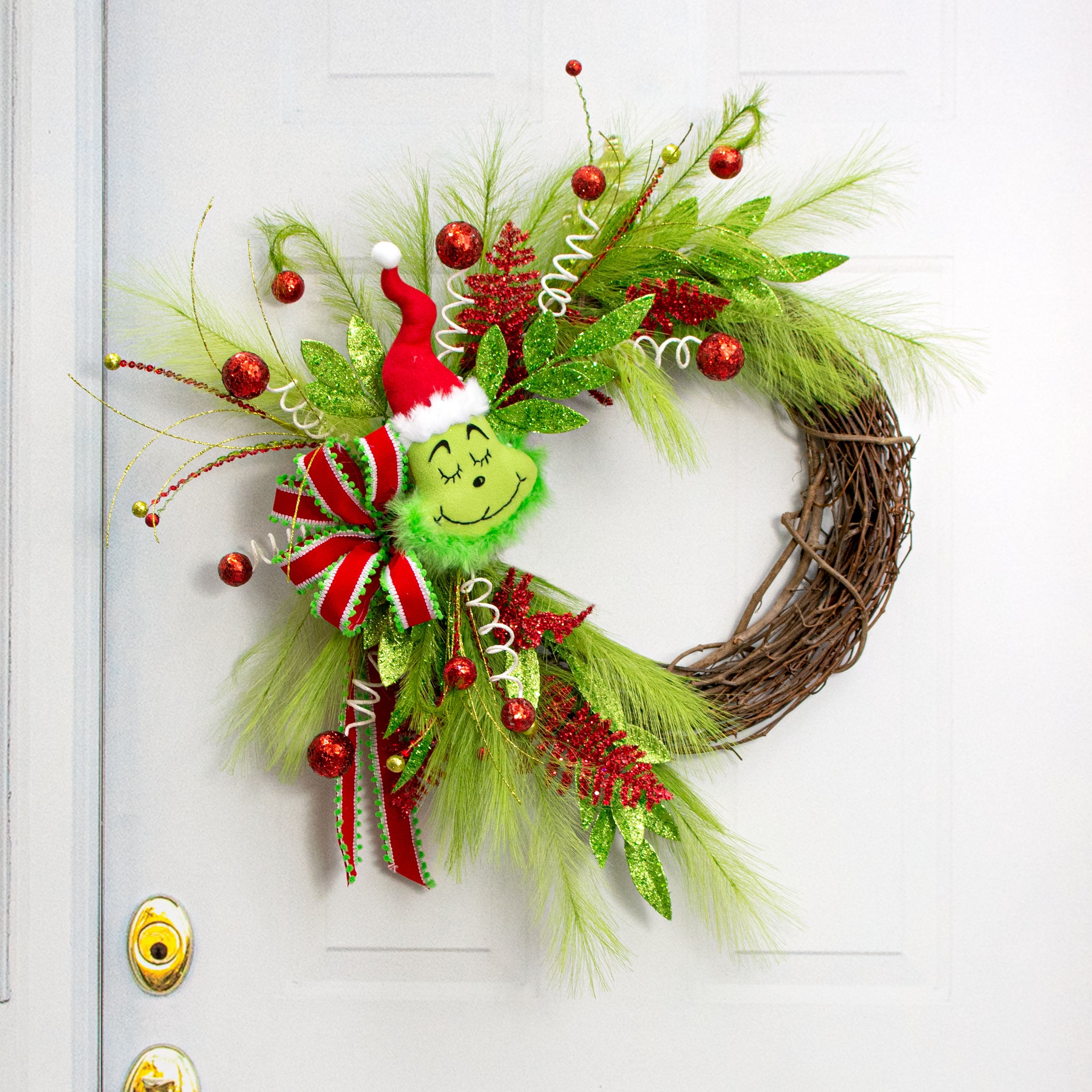 32" Fabric Pampas Grass Spray: Lime Green detail photo 5