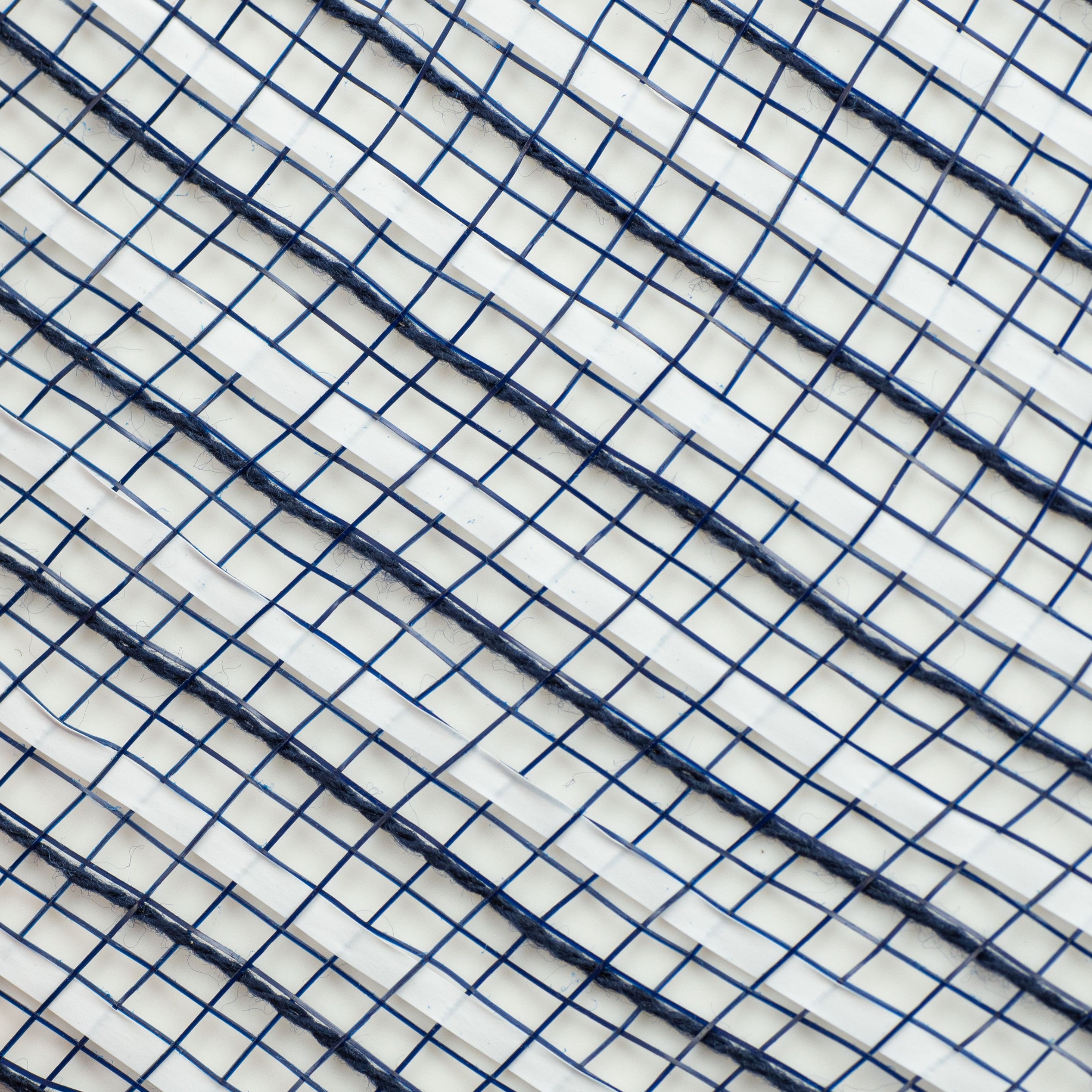 10" Fabric Stripe Mesh: Navy & White detail photo 3