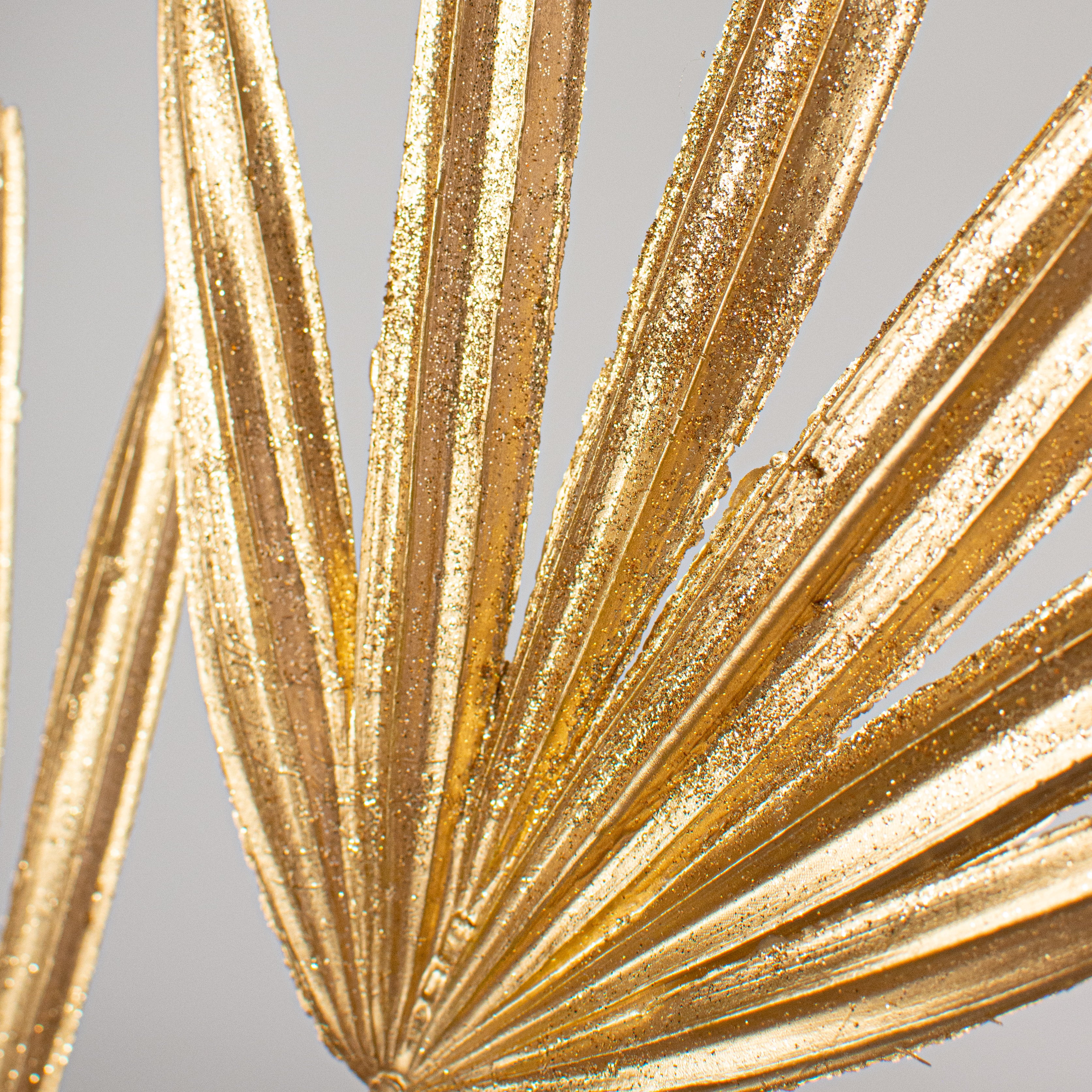 30" Fan Palm Spray: Gold Lifestyle Photo