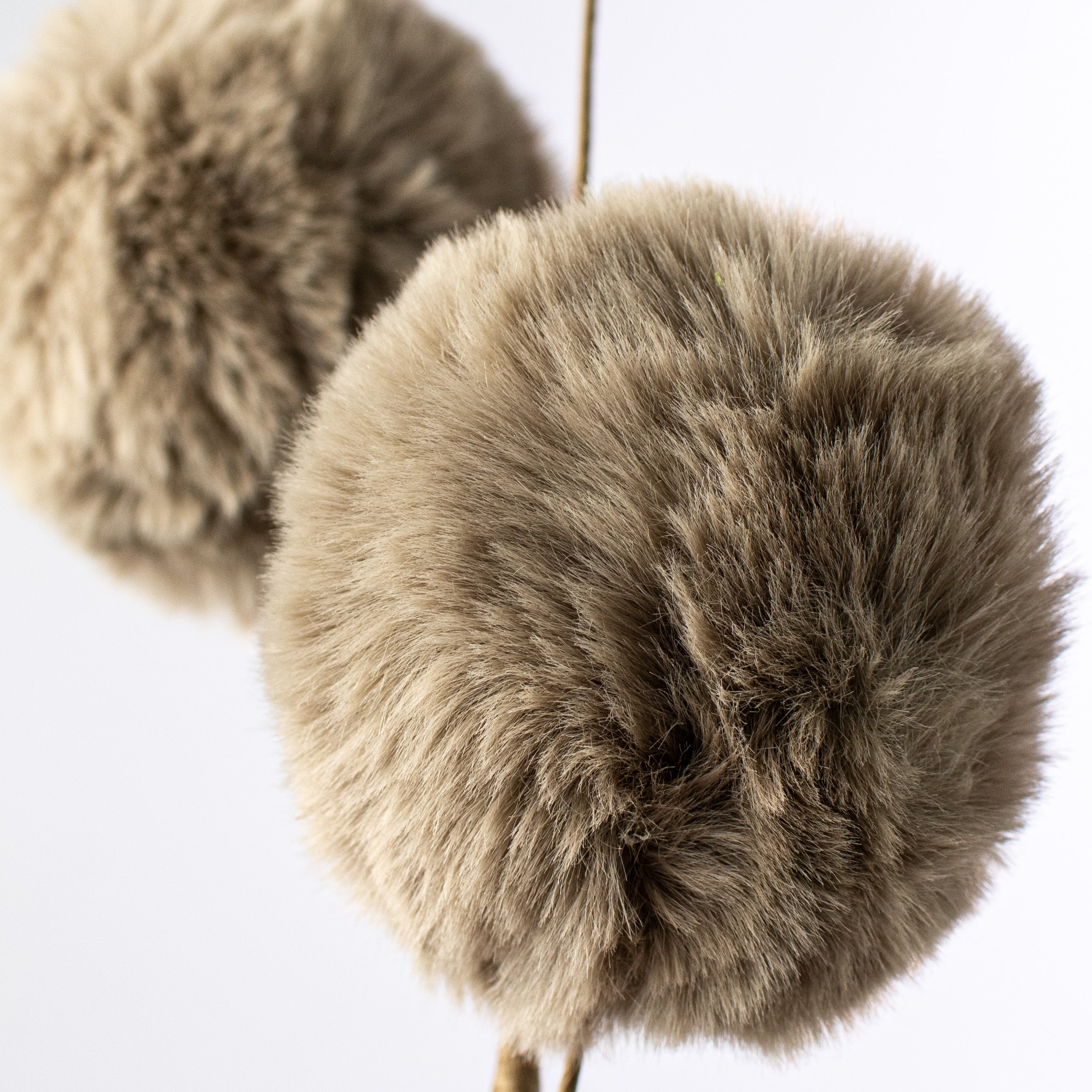 29" Faux Fur Spray: Brown Lifestyle Photo