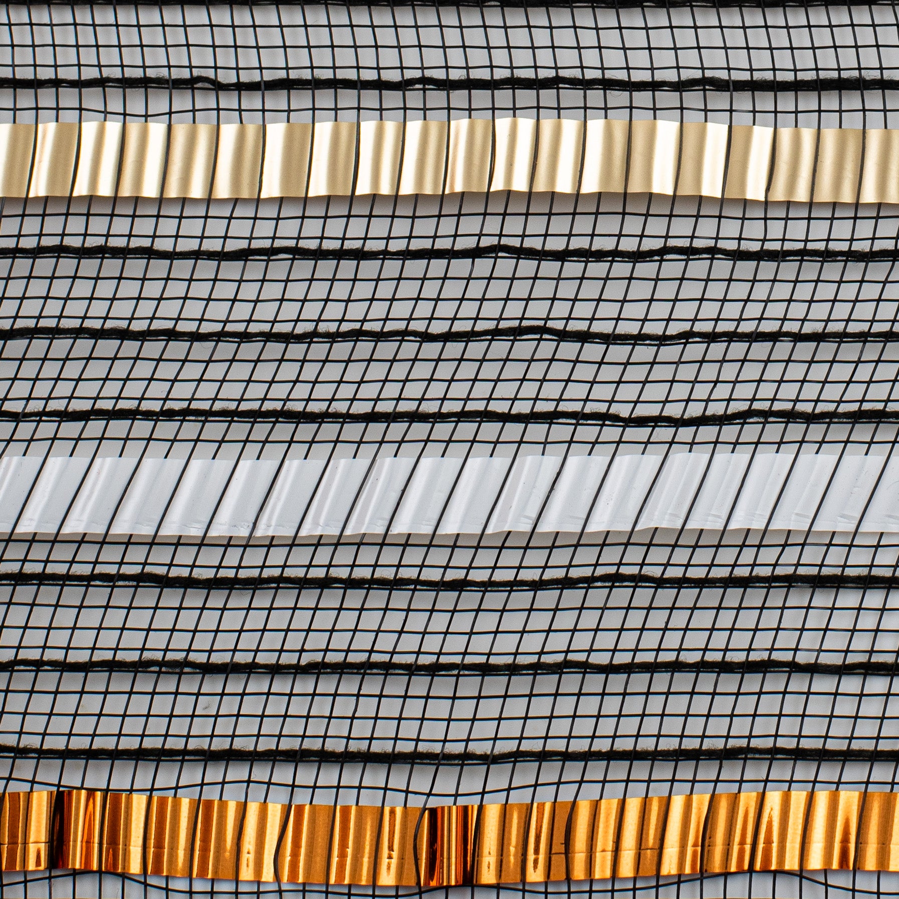 10" Faux Jute XL Wide Foil Mesh: Black, Orange, Gold, White detail photo 3