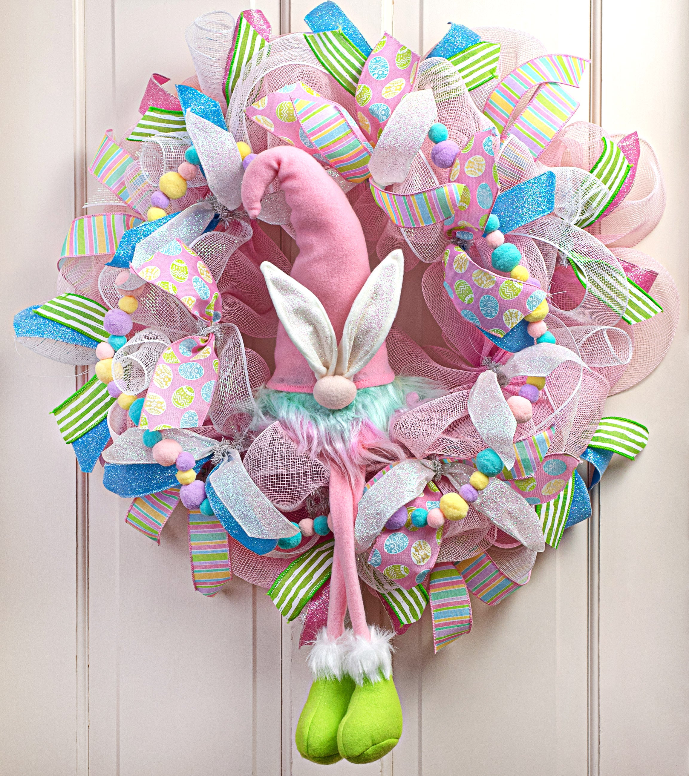 4' Felt Ball Garland: Pastel Lifestyle Photo