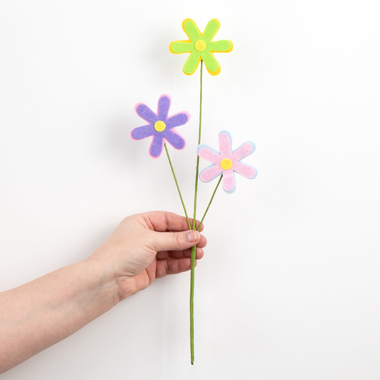 15" Felt Daisy Spray: Yellow, Green, Pink, Lavender, Light Blue detail photo 3