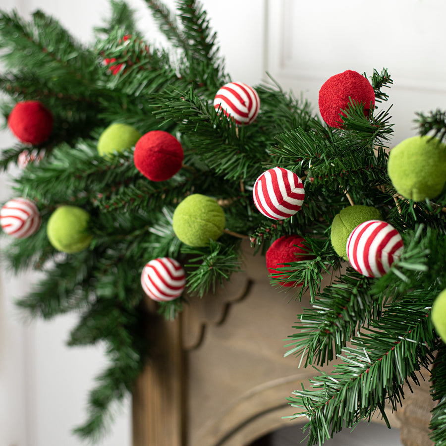4' Felt Peppermint Ball Garland detail photo 4
