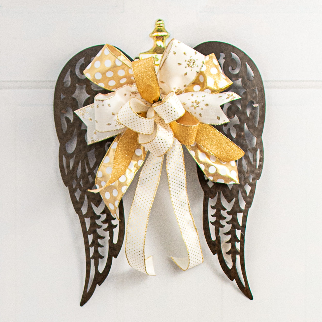 18" x 14.5" Filigree Angel Wings: Antique Rust Lifestyle Photo