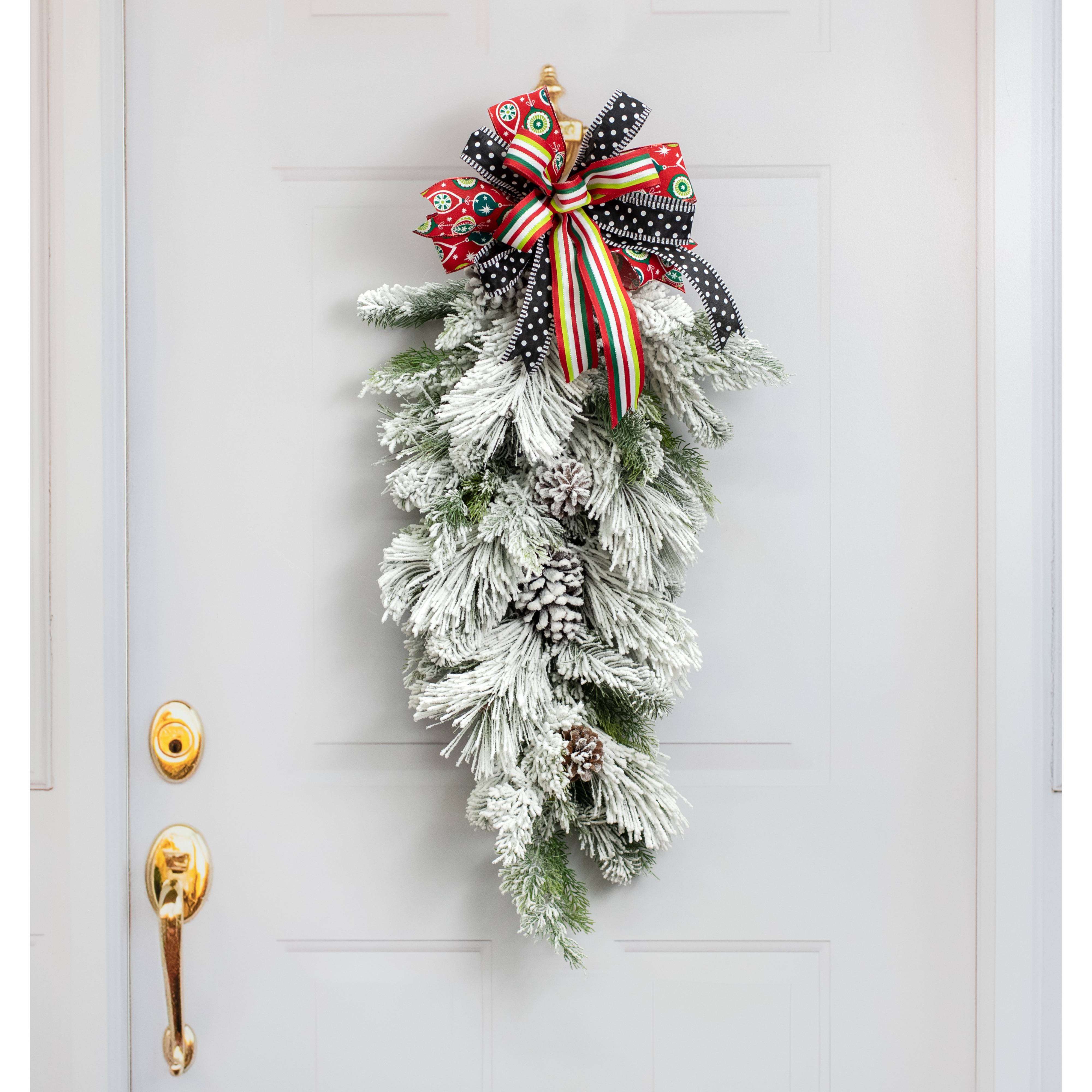 32" Flocked Clayton Pine Teardrop Lifestyle Photo