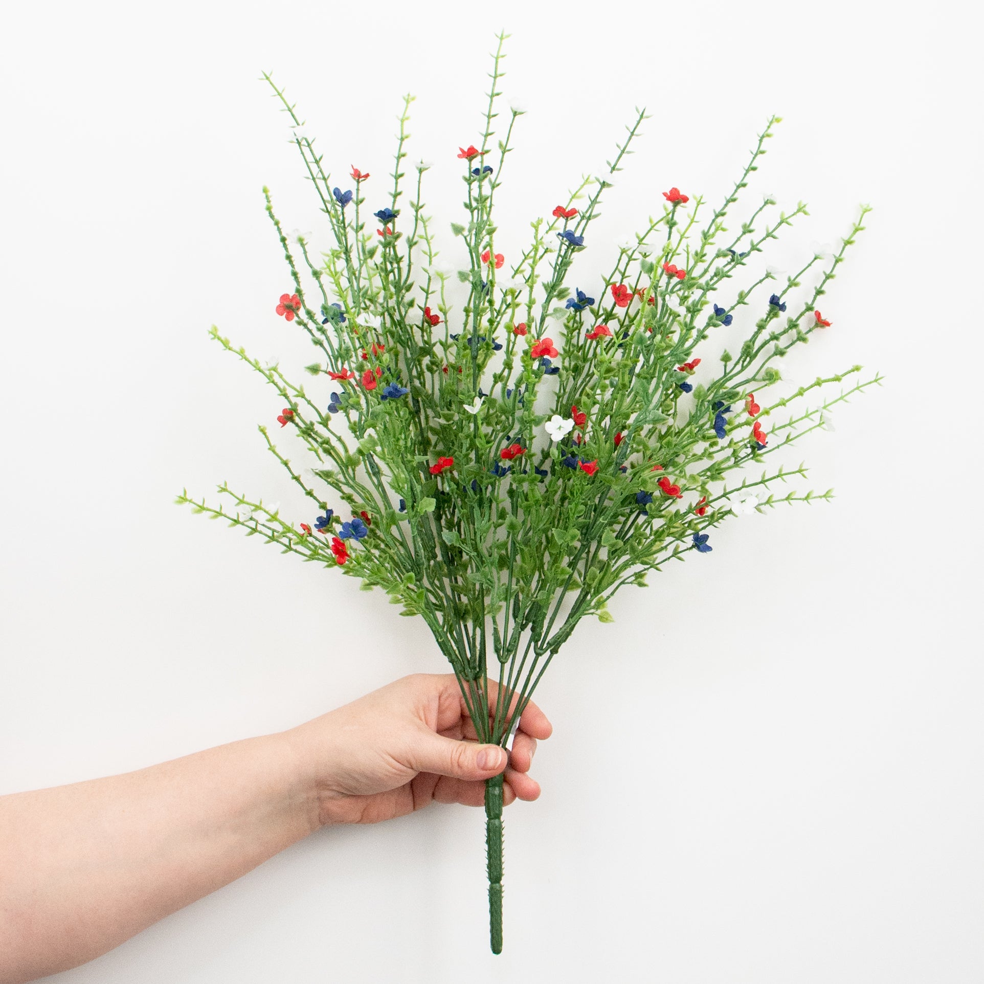 21" Flowering Filler Bush: Red, White & Blue detail photo 3