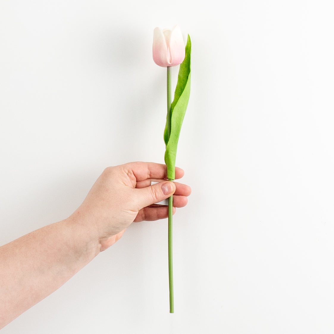 14" Foamy Tulip Bud With Leaf: Pink detail photo 3
