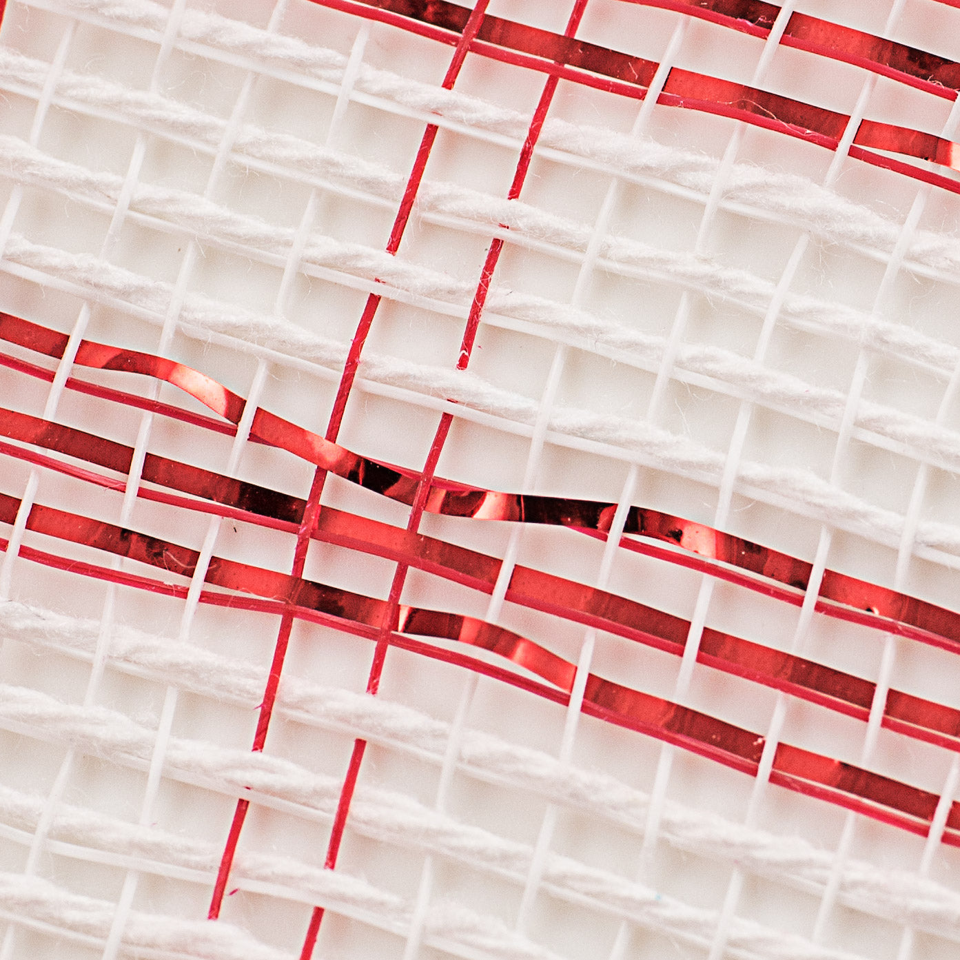10" Foil Check Mesh: Red & White detail photo 3