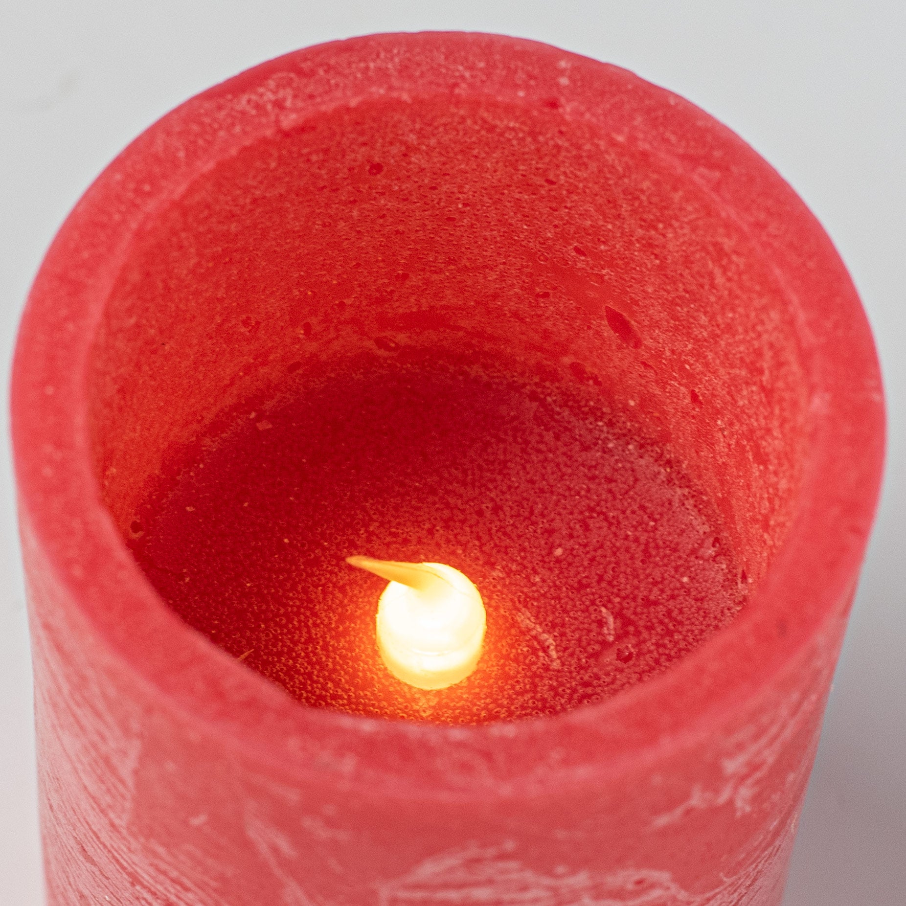 4" Frosted Flameless Candle: Red detail photo 4