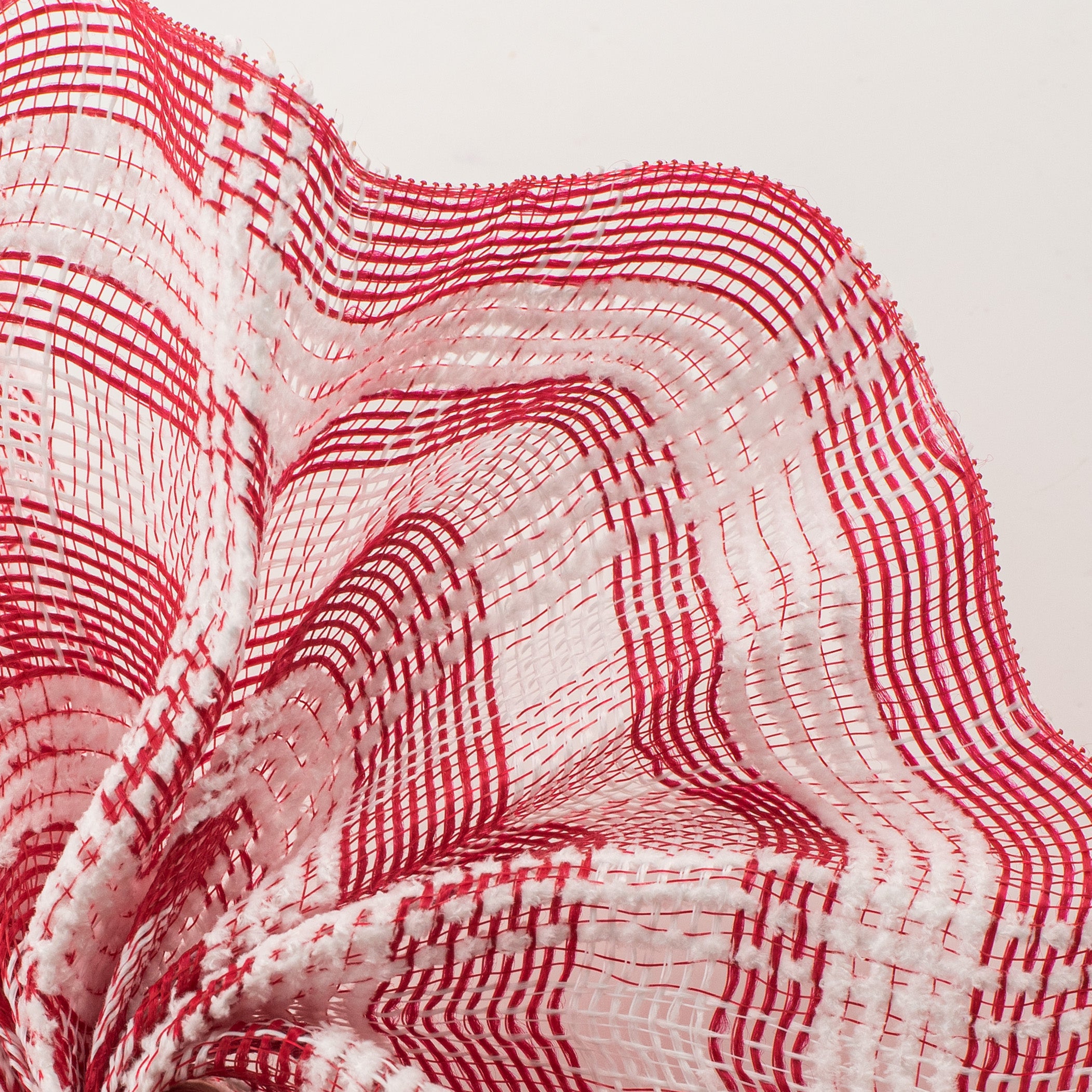 10" Fuzz Plaid Mesh: Red & White Lifestyle Photo