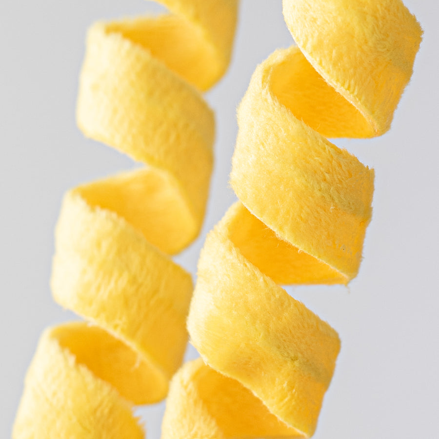 16" Fuzzy Curly Spray: Yellow Lifestyle Photo