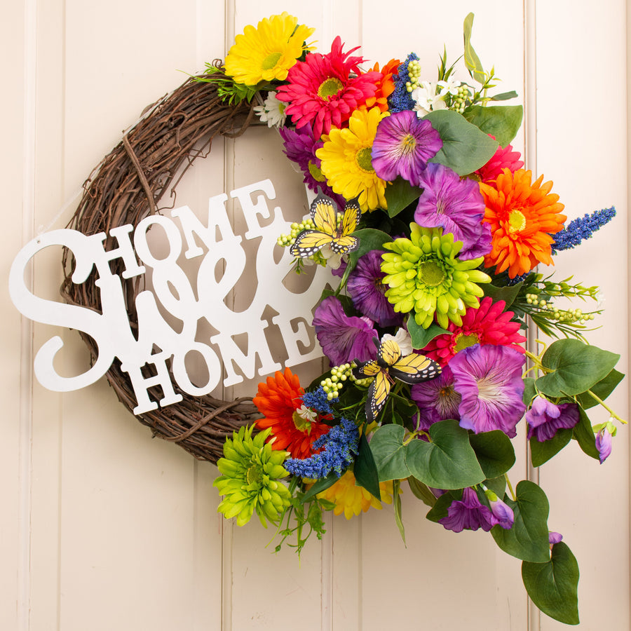18" Gerbera Daisy Stem: Lime Green Lifestyle Photo