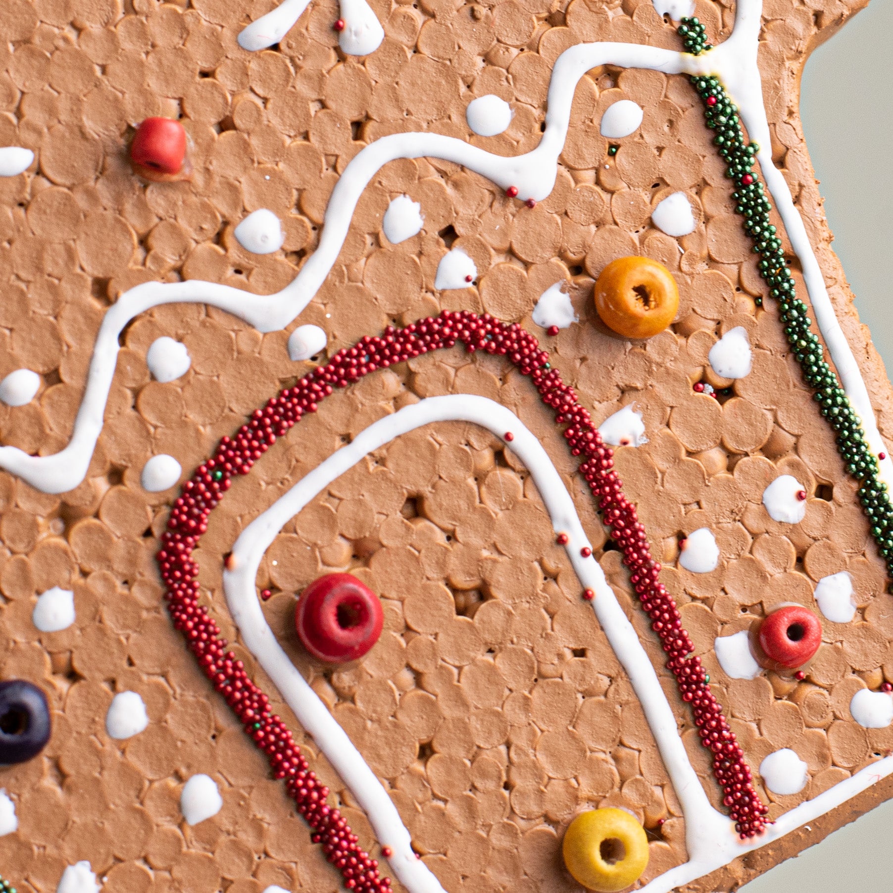 5.5" Gingerbread House Ornament detail photo 3