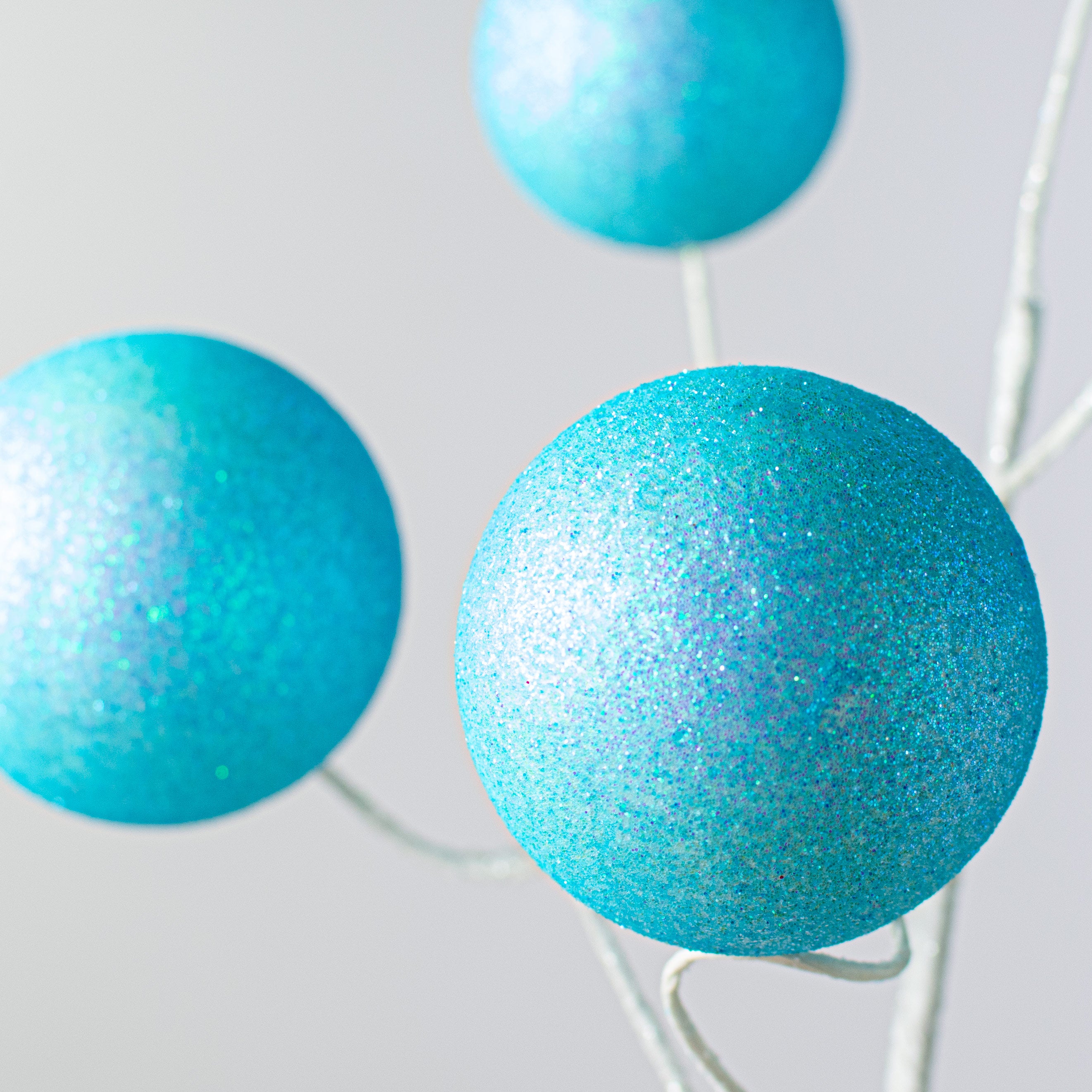 19" Glitter Ball Spray: Blue Lifestyle Photo