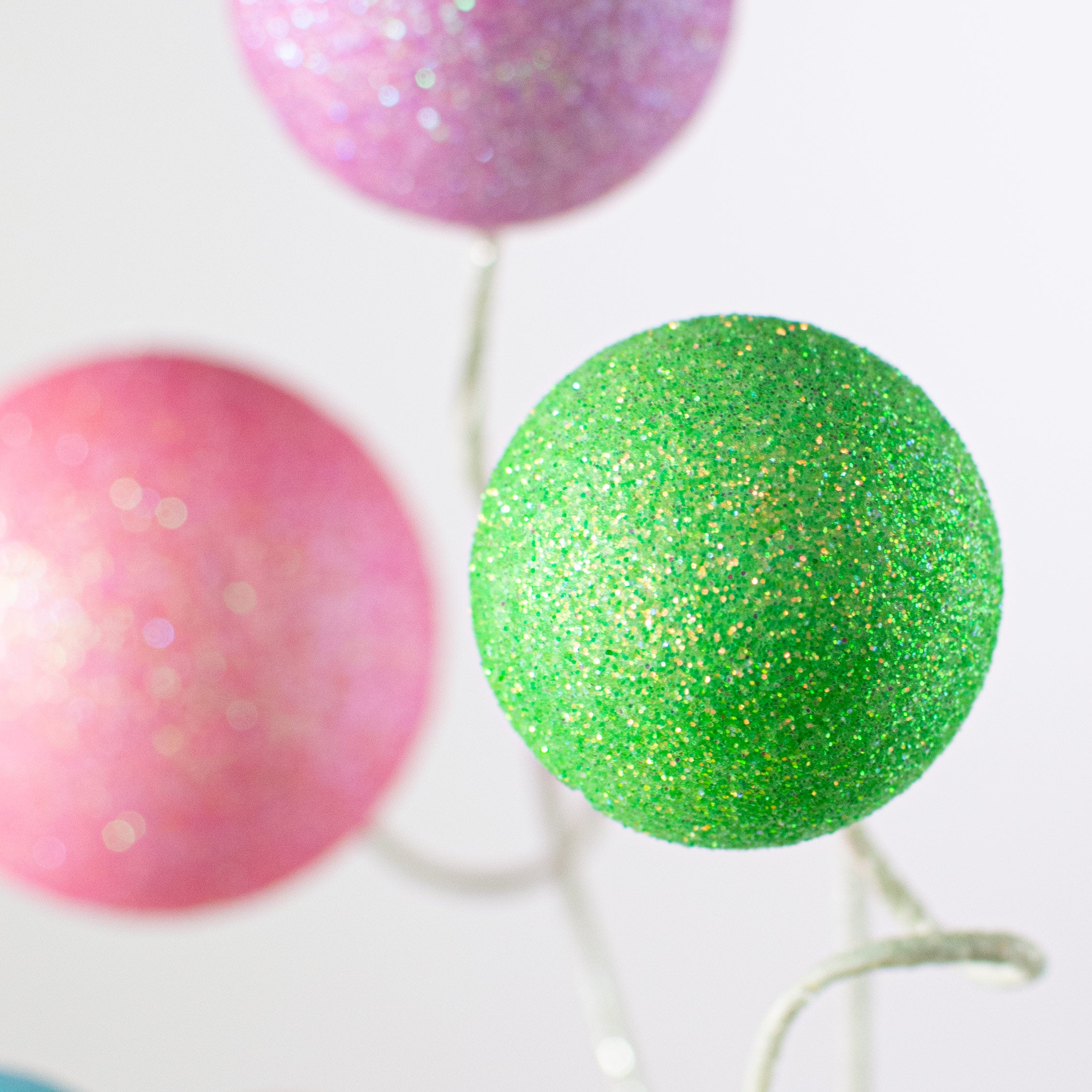 18" Glitter Ball Spray: Spring Multi Lifestyle Photo