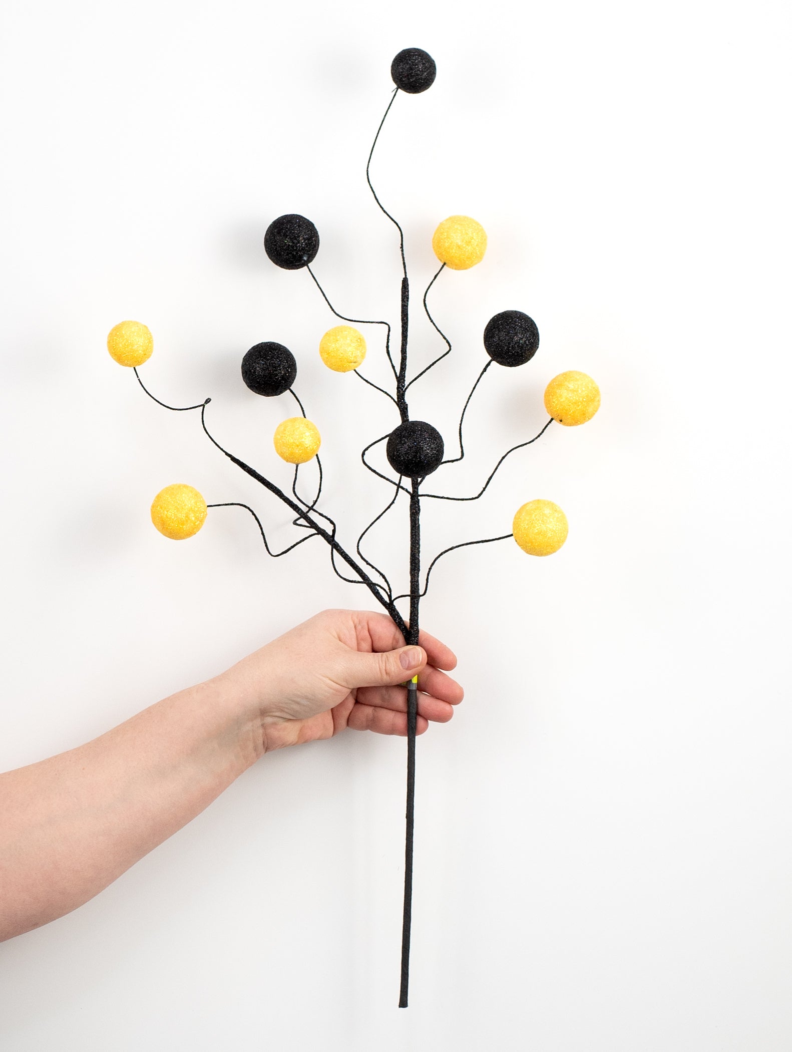 24" Glitter Ball Spray: Yellow & Black detail photo 3