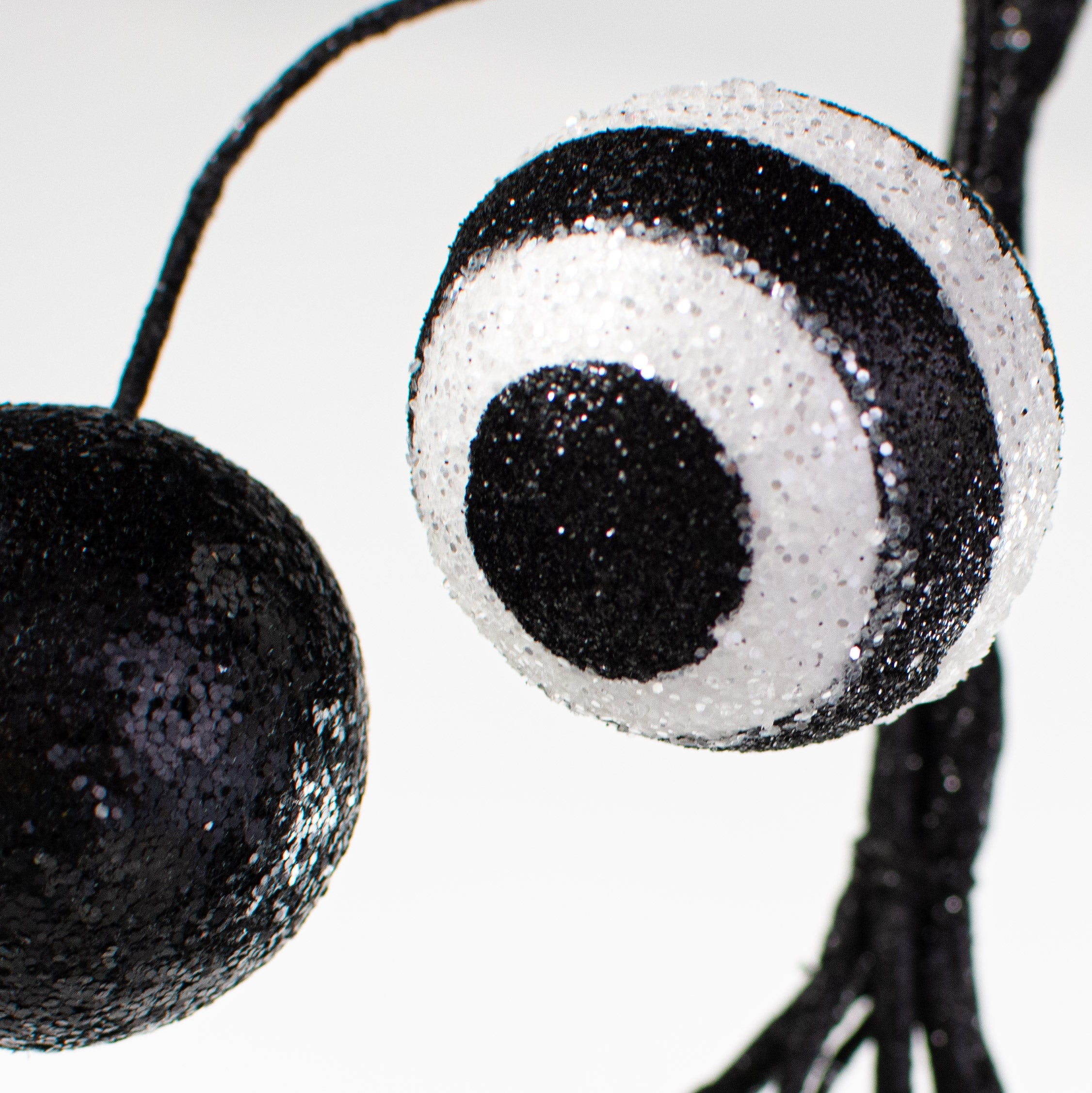 5' Glitter Ball Wired Garland: Black & White detail photo 3