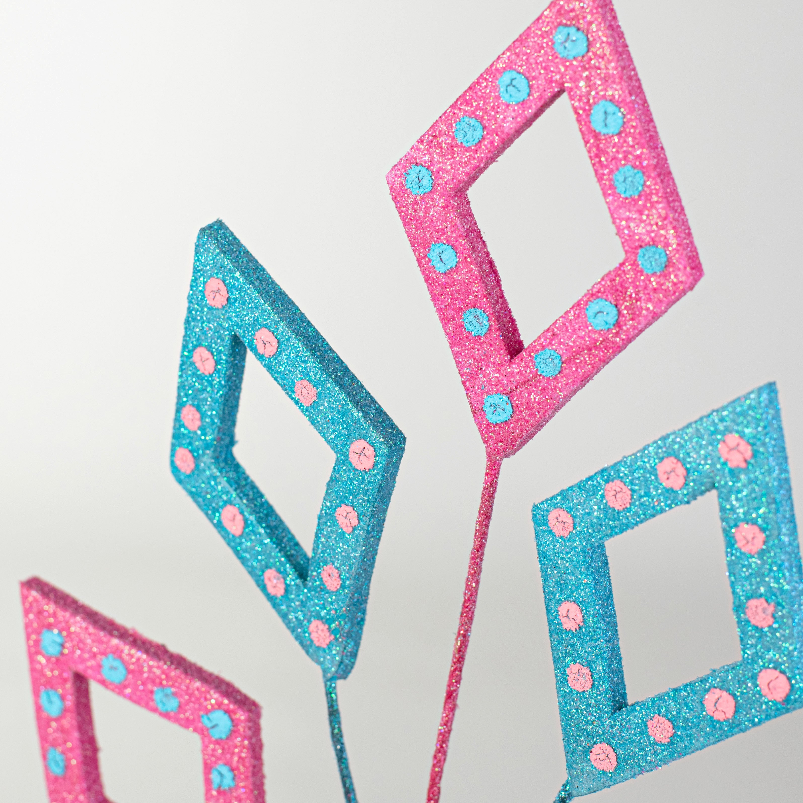 20" Glitter Diamond Polkadot Pick: Pink & Blue Lifestyle Photo