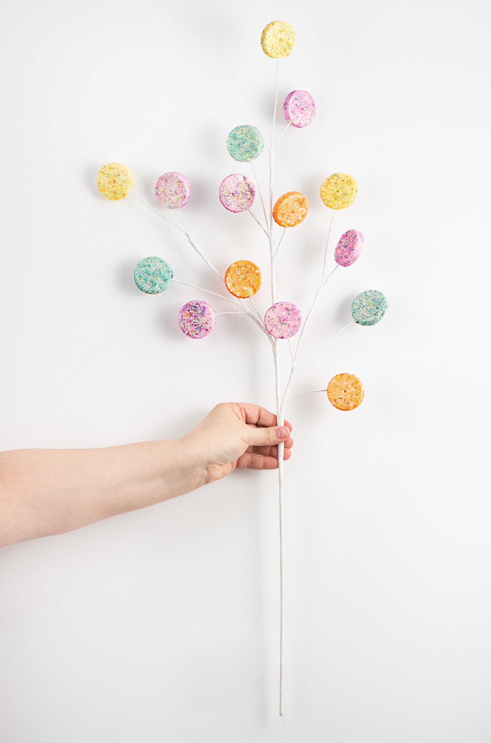 31" Glitter Disc Candy Spray: Pastel detail photo 3