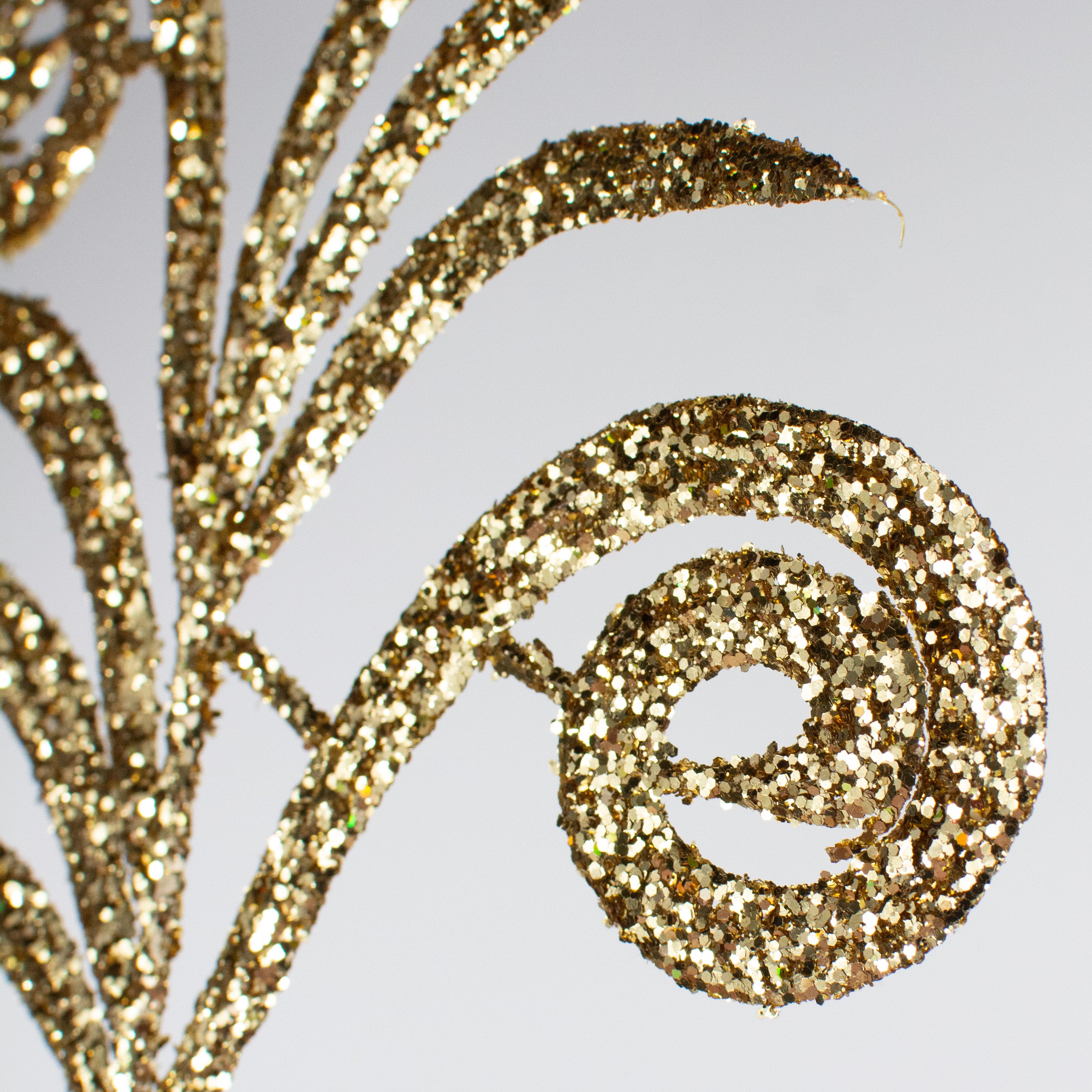 15" Glitter Fern Pick: Gold Lifestyle Photo