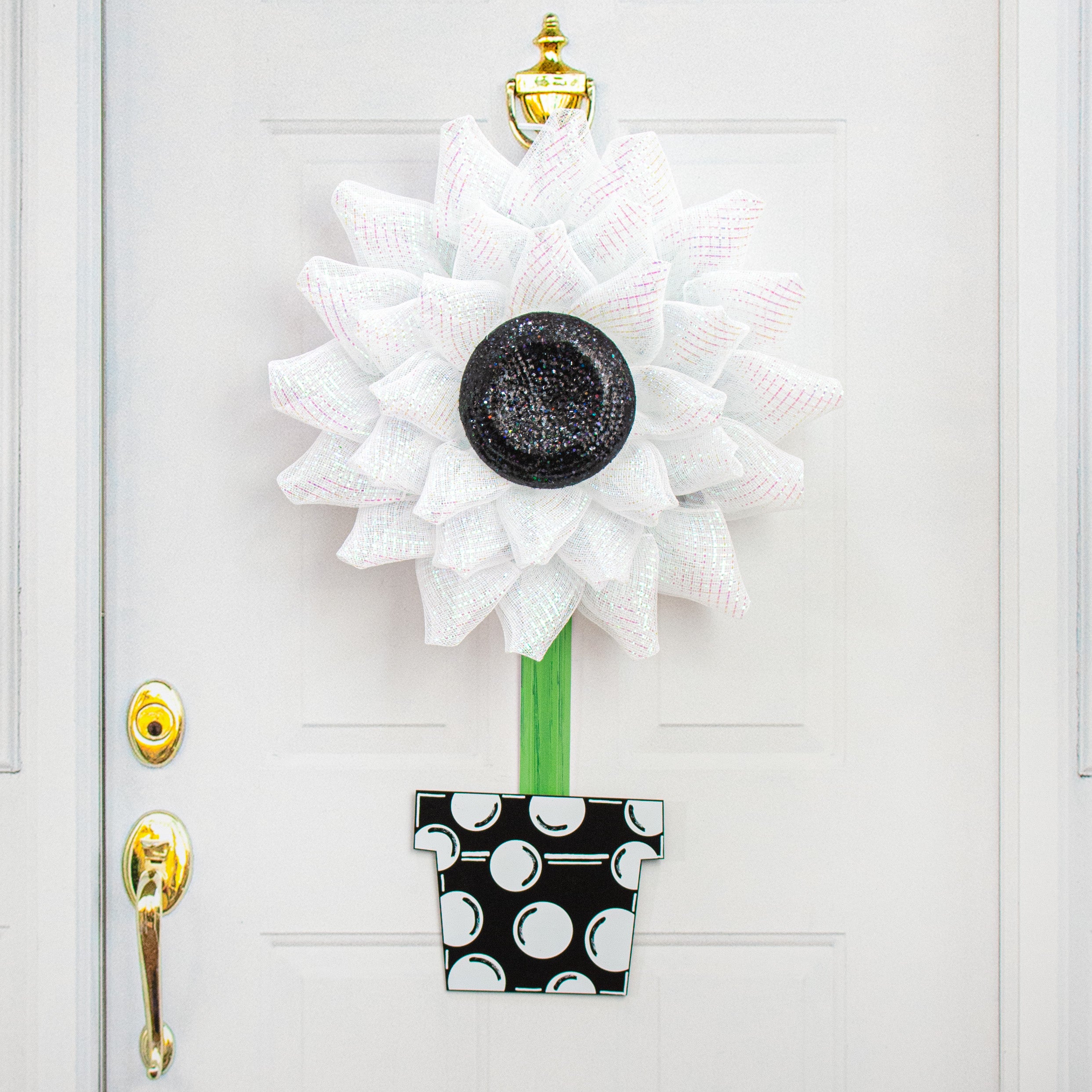 7" Glitter Flower Head: Black Lifestyle Photo