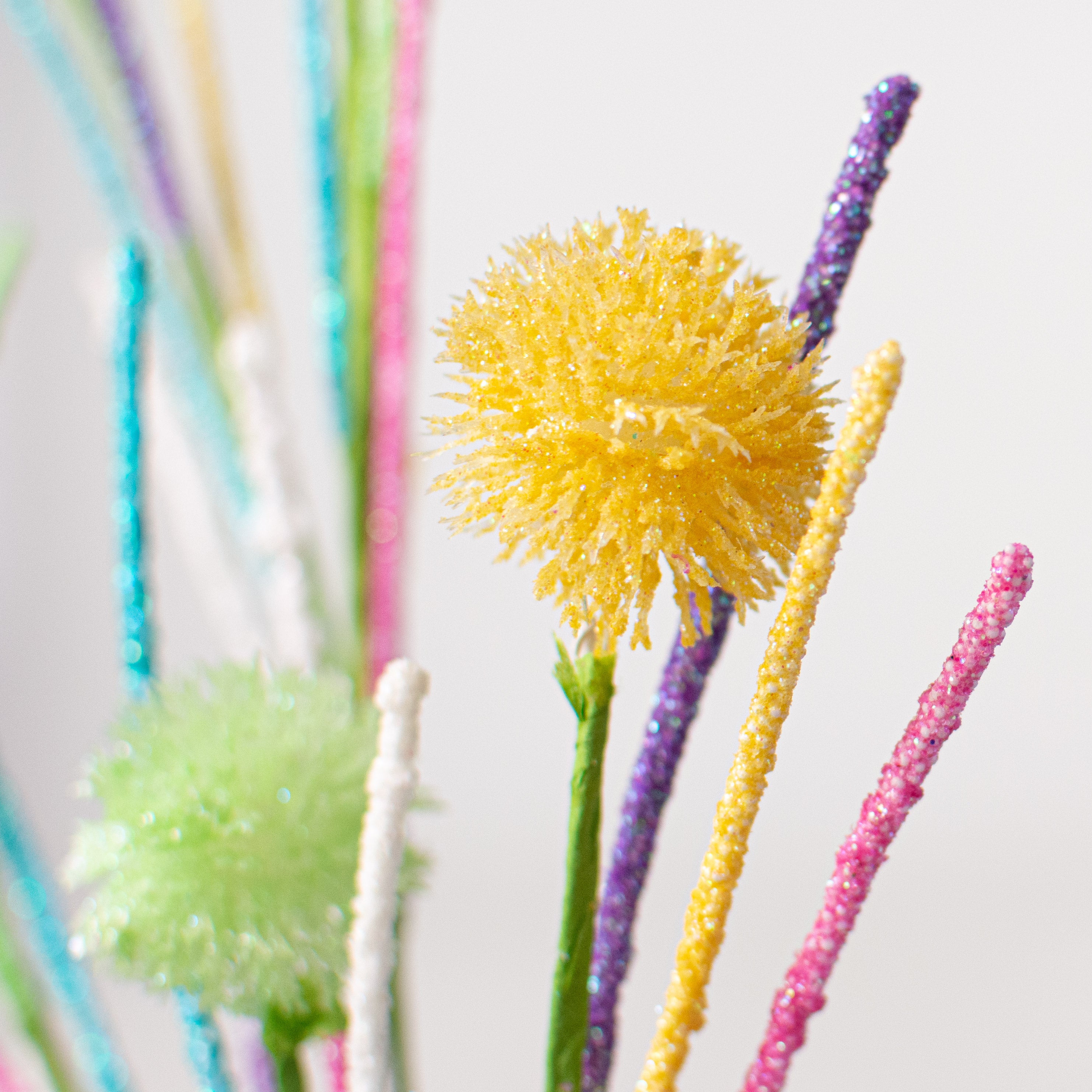 30" Glitter Gum Ball Spray: Spring Multicolor detail photo 4