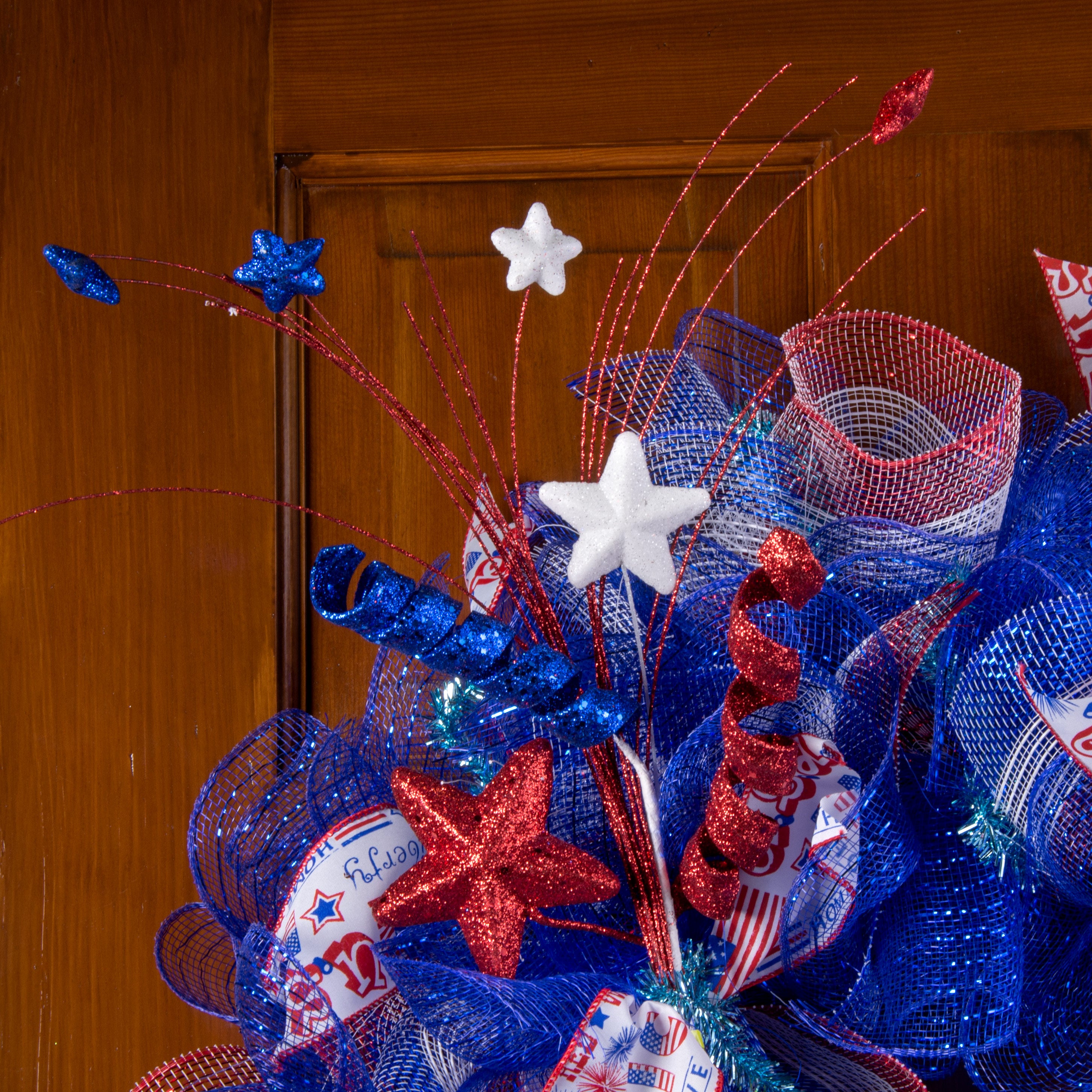 18" Glitter Patriotic Star & Twist Spray: RWB detail photo 3