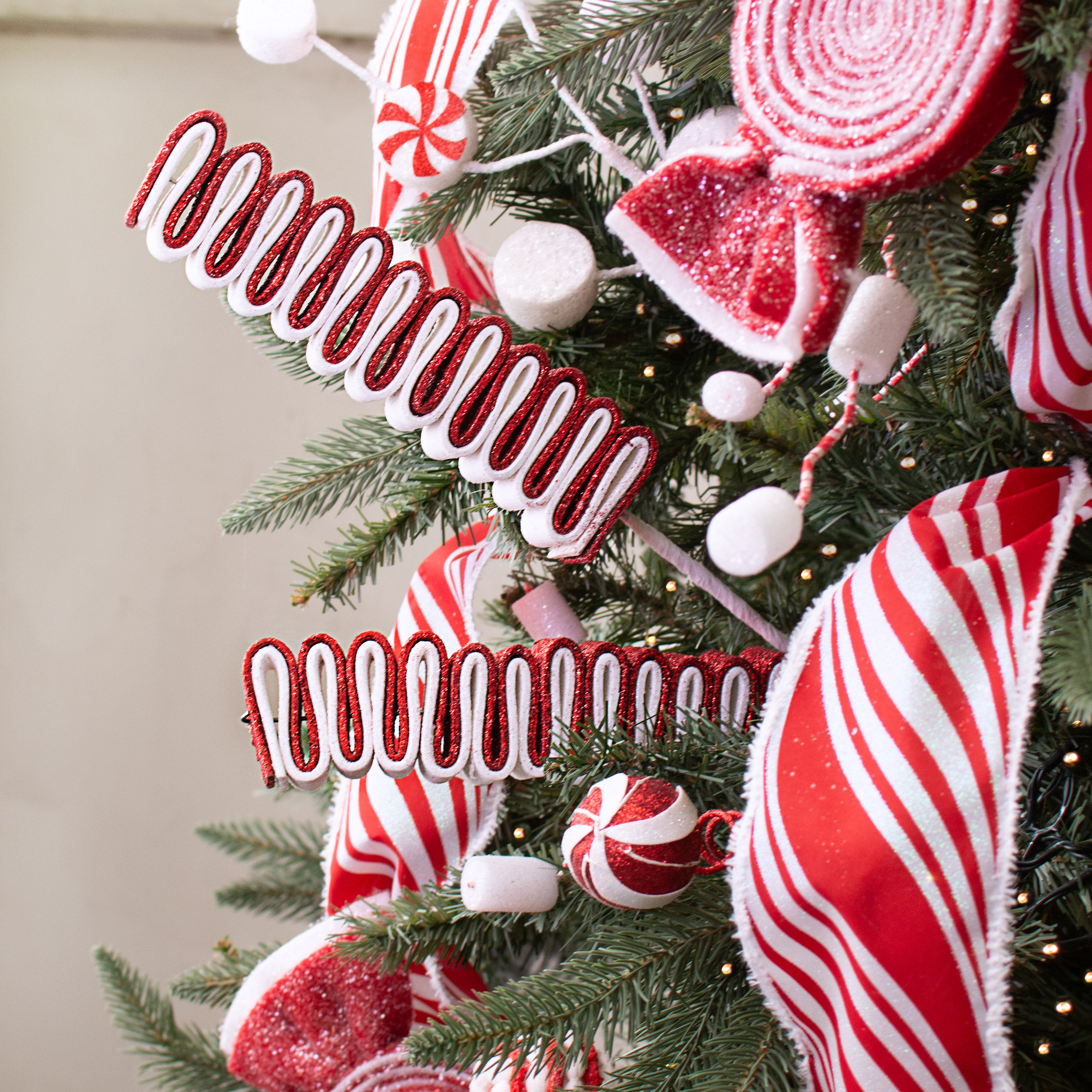 28" Glitter Ribbon Candy Spray: Peppermint Lifestyle Photo