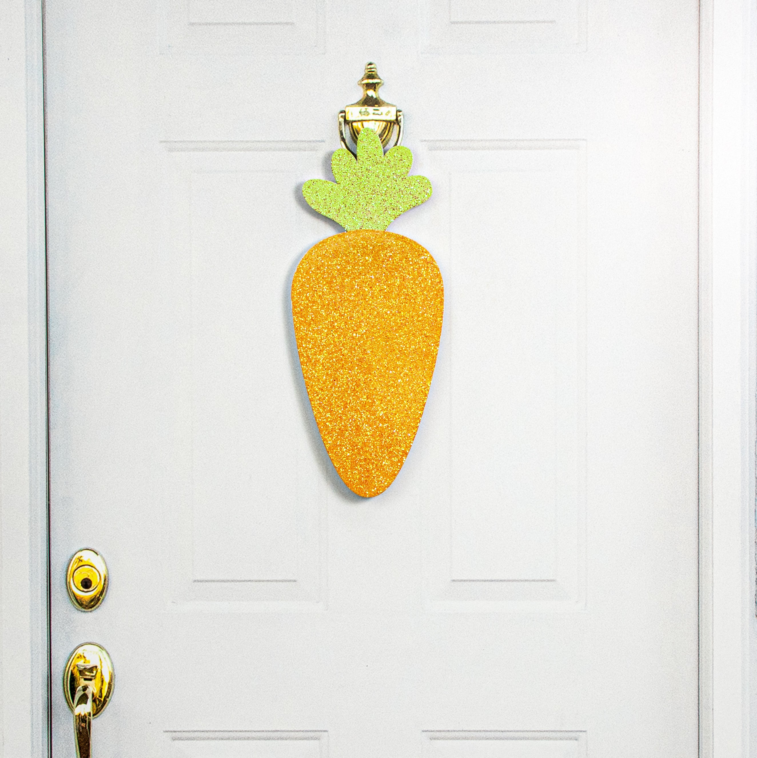 20" Glittered Polyfoam Carrot Hanger Lifestyle Photo